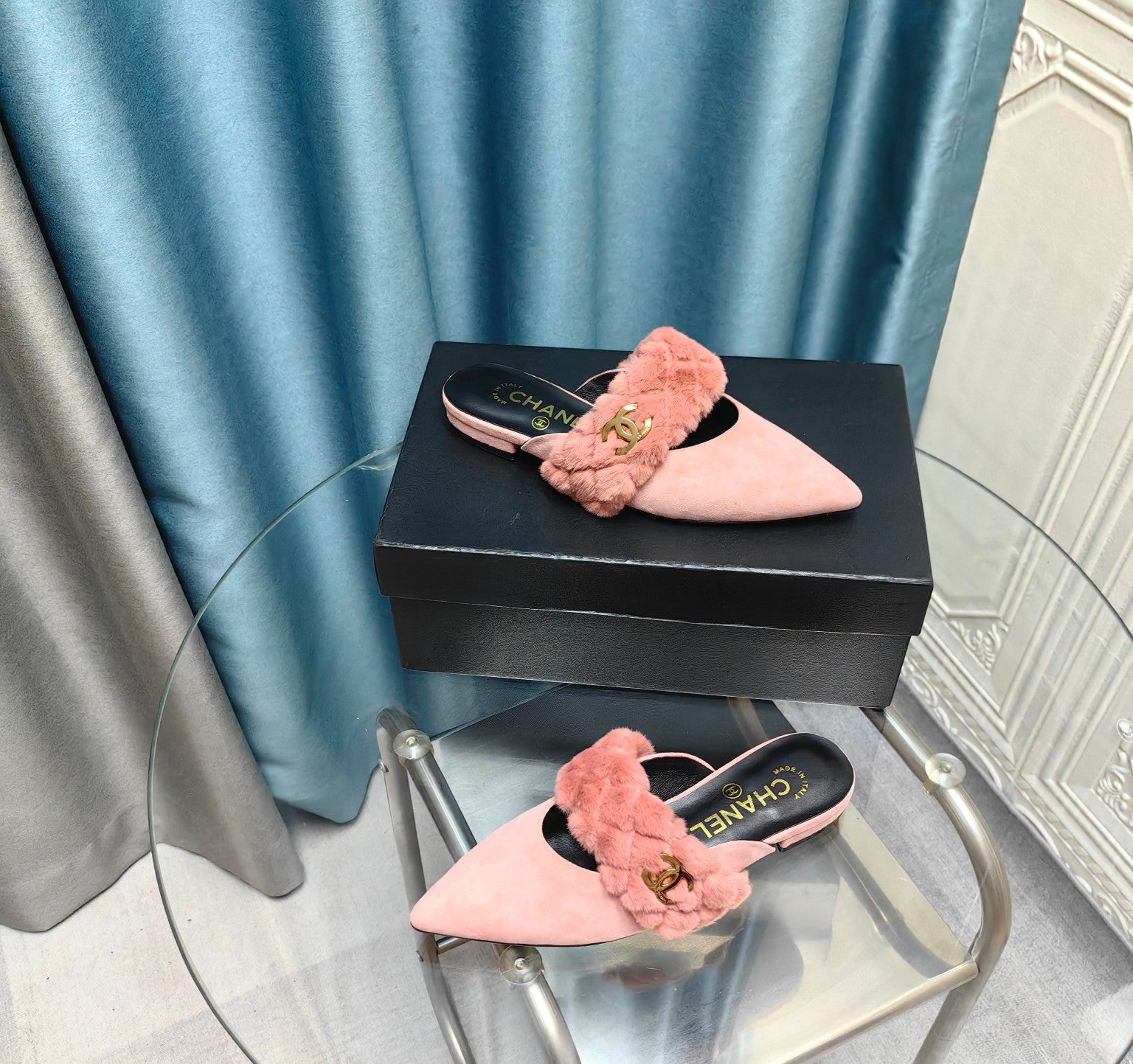 Fashion Pointed Toe Plush Slippers 0725021002