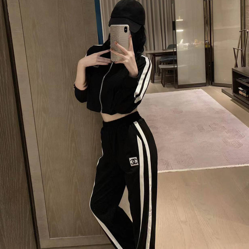 Fashionable sports waist-exposed sexy suit XC1823090603