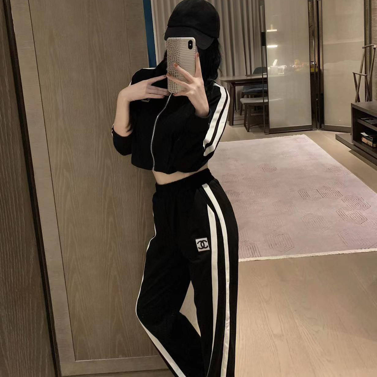Fashionable sports waist-exposed sexy suit XC1823090603
