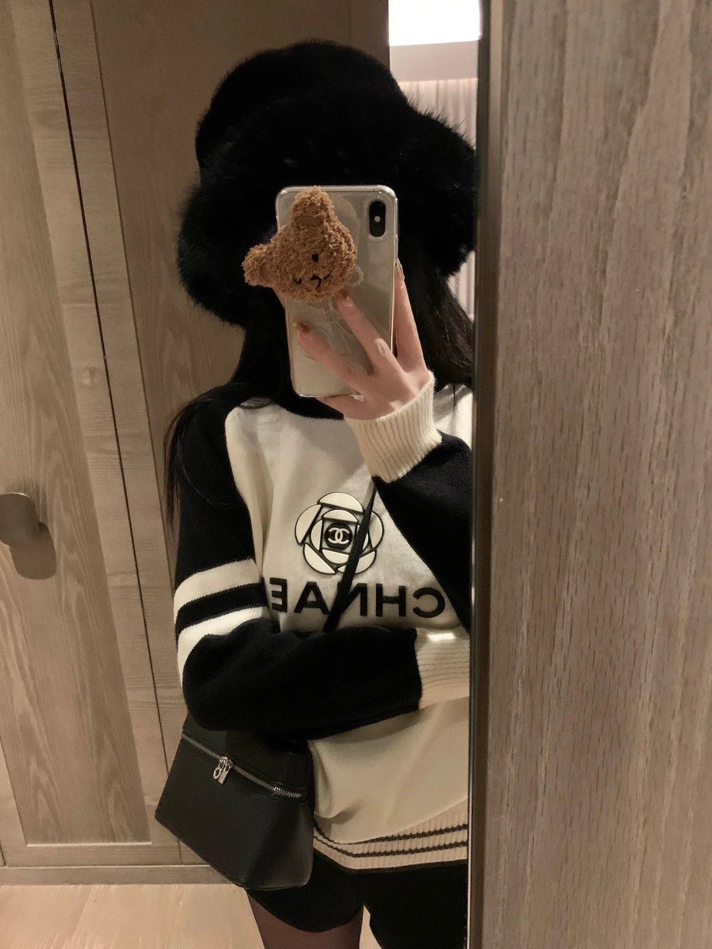 Fashion Camellia Sweater 0724012302