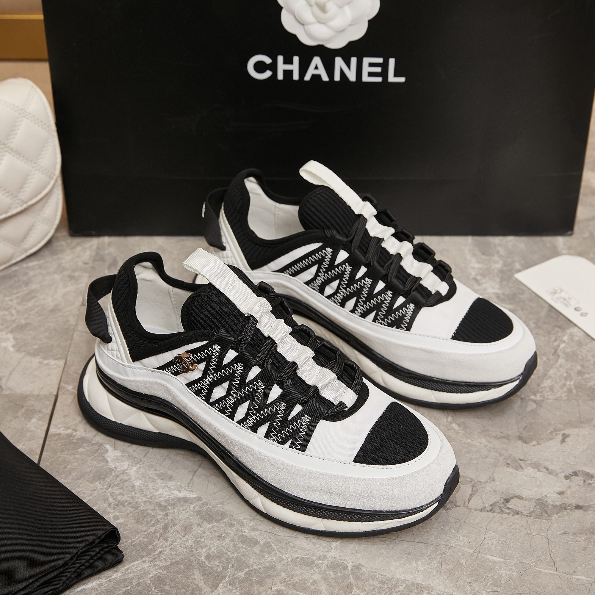25ss new luxury fashion sports shoes 0725011401