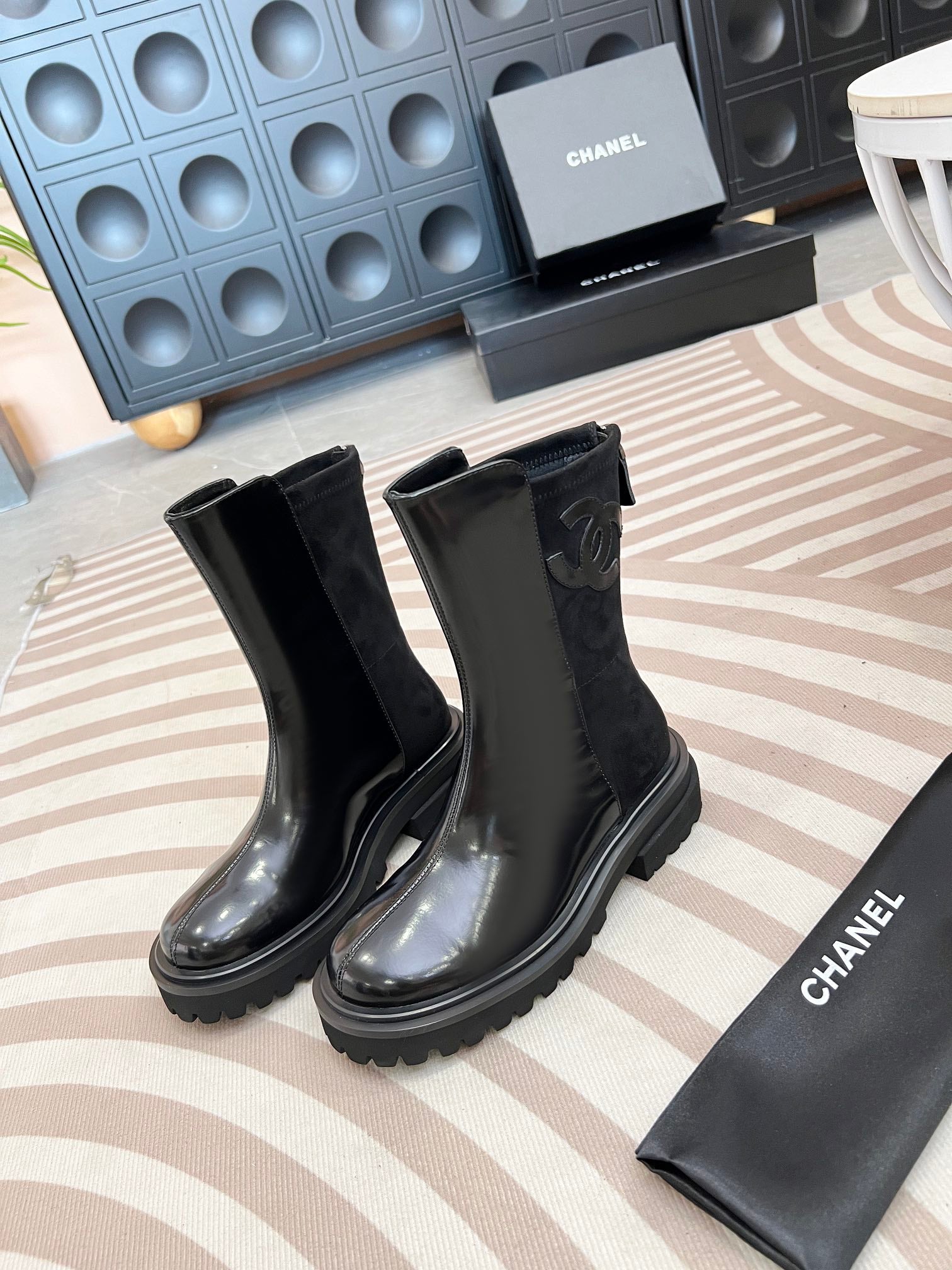 Thick-soled Knight Boots 0724110504