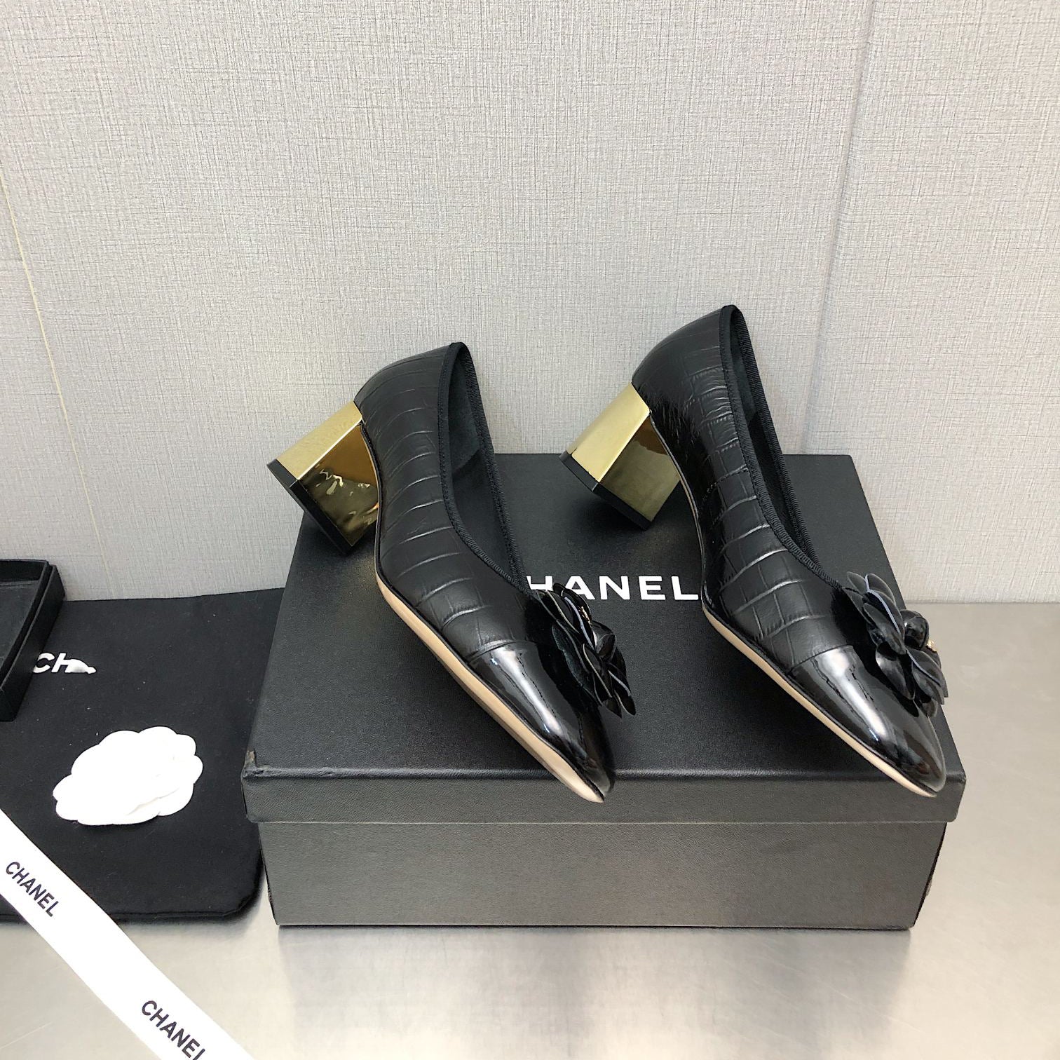 -low-heeled slip-on sandals XC07062911