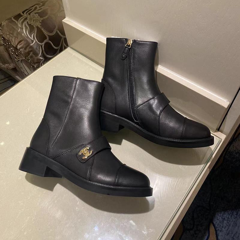 Fashion classic versatile women's boots 1023120418