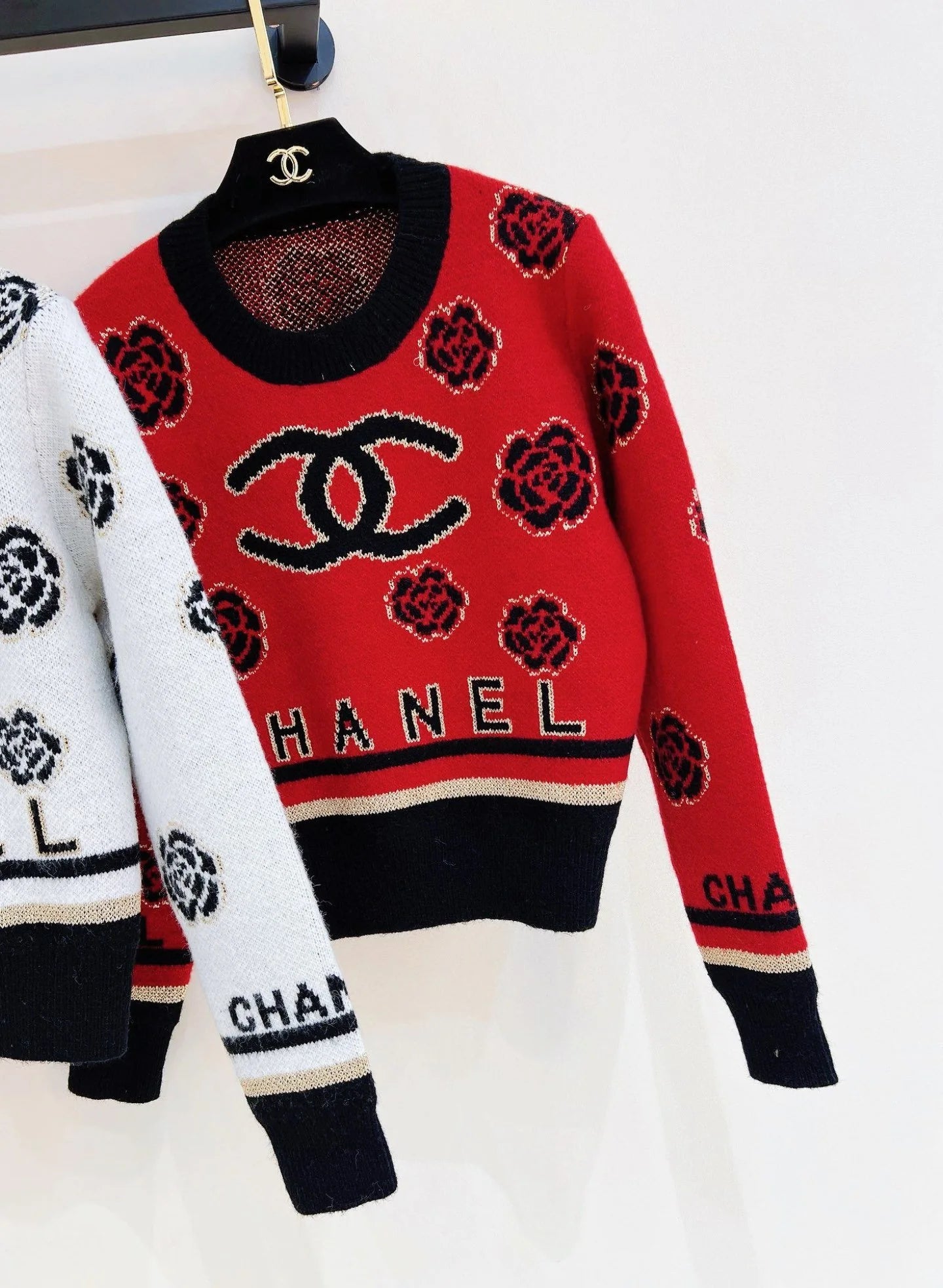 CHA New Camellia Pullover Sweater 0724012305