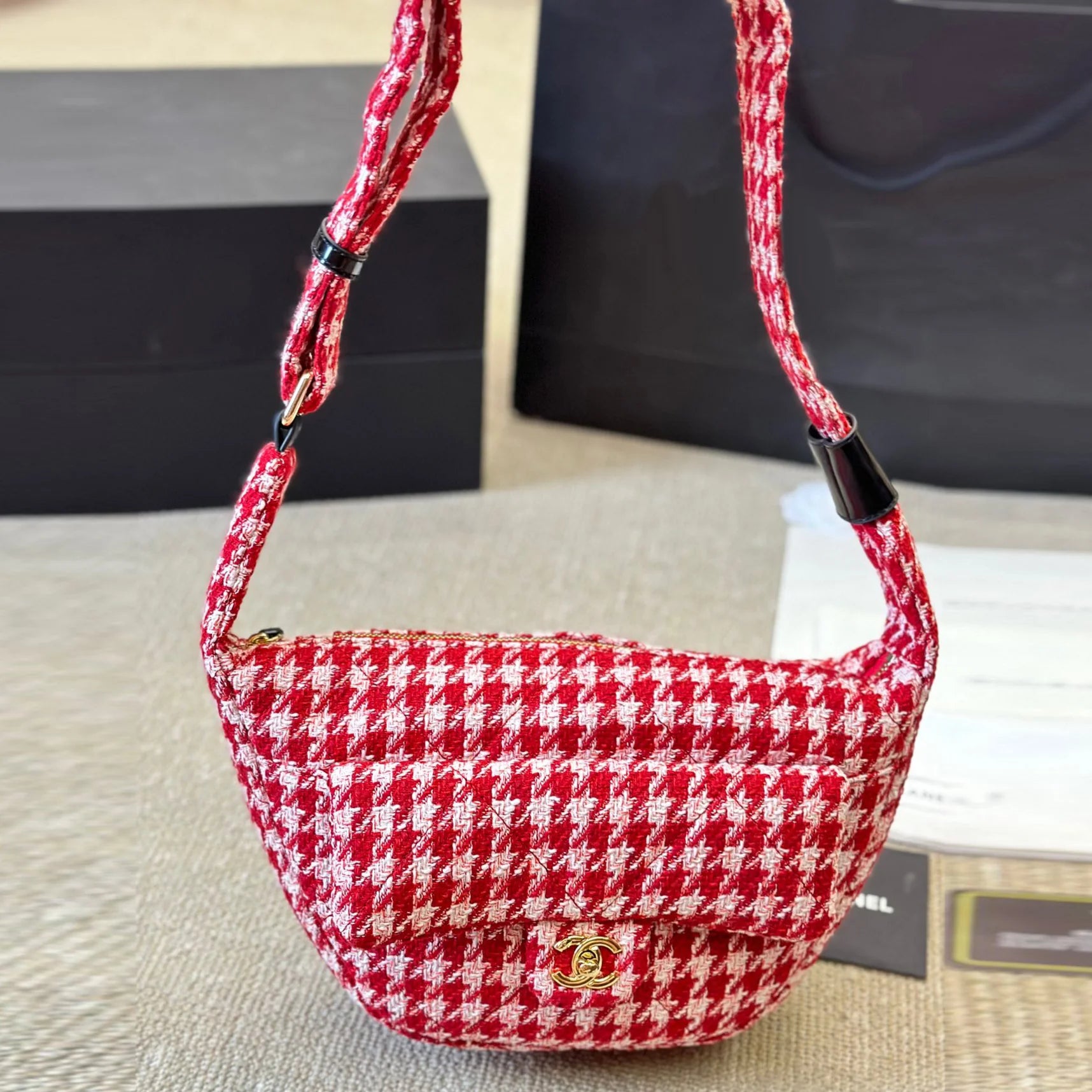 Luxury Red Vintage Tweed Crossbody Bag 1024122703