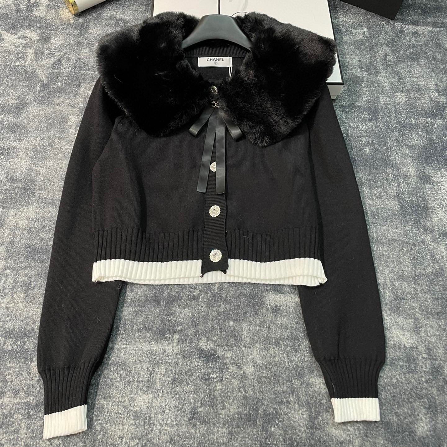 fashionable knitted sweater cardigan jacket XC0723112004