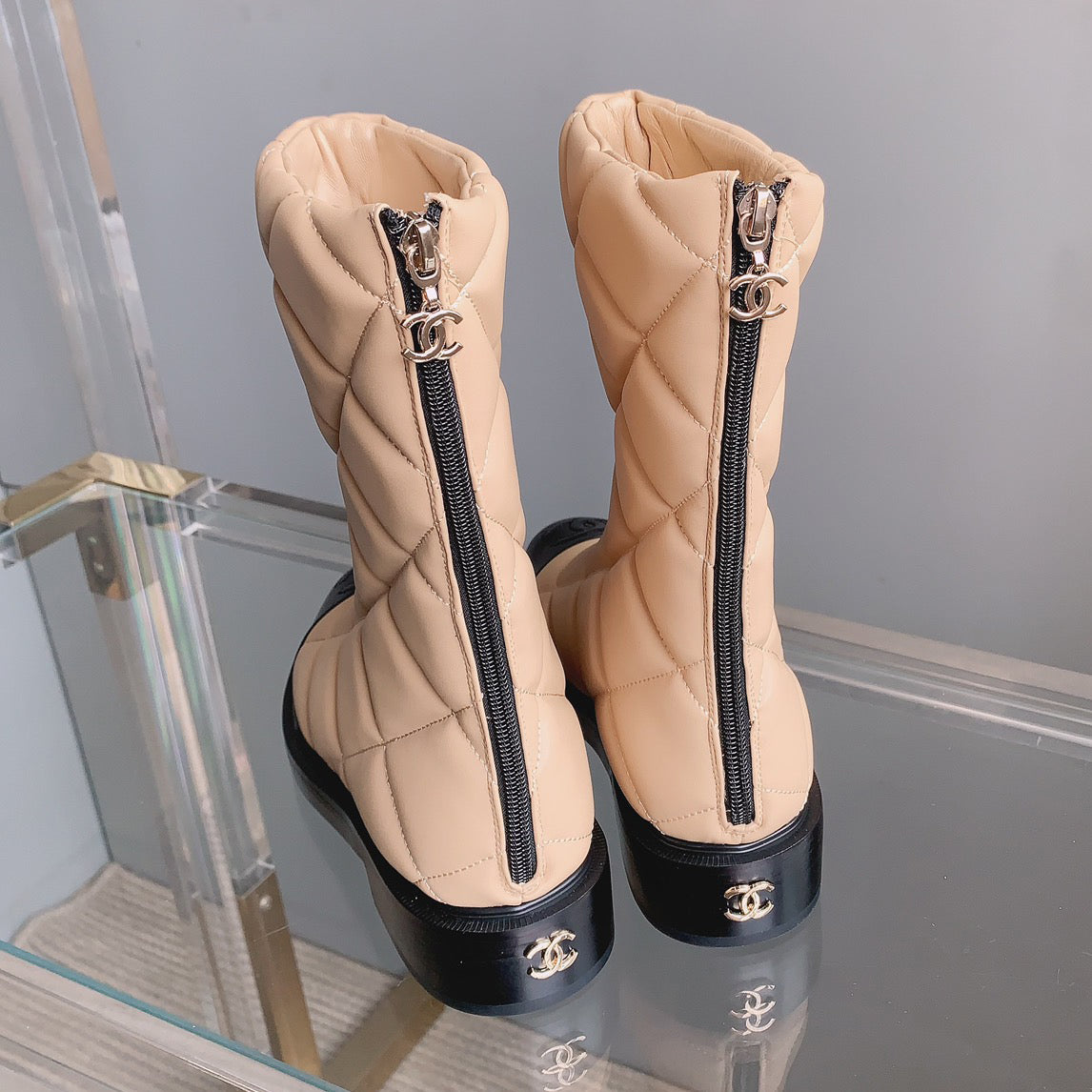 Classic and versatile rhombus short boots 1824061006