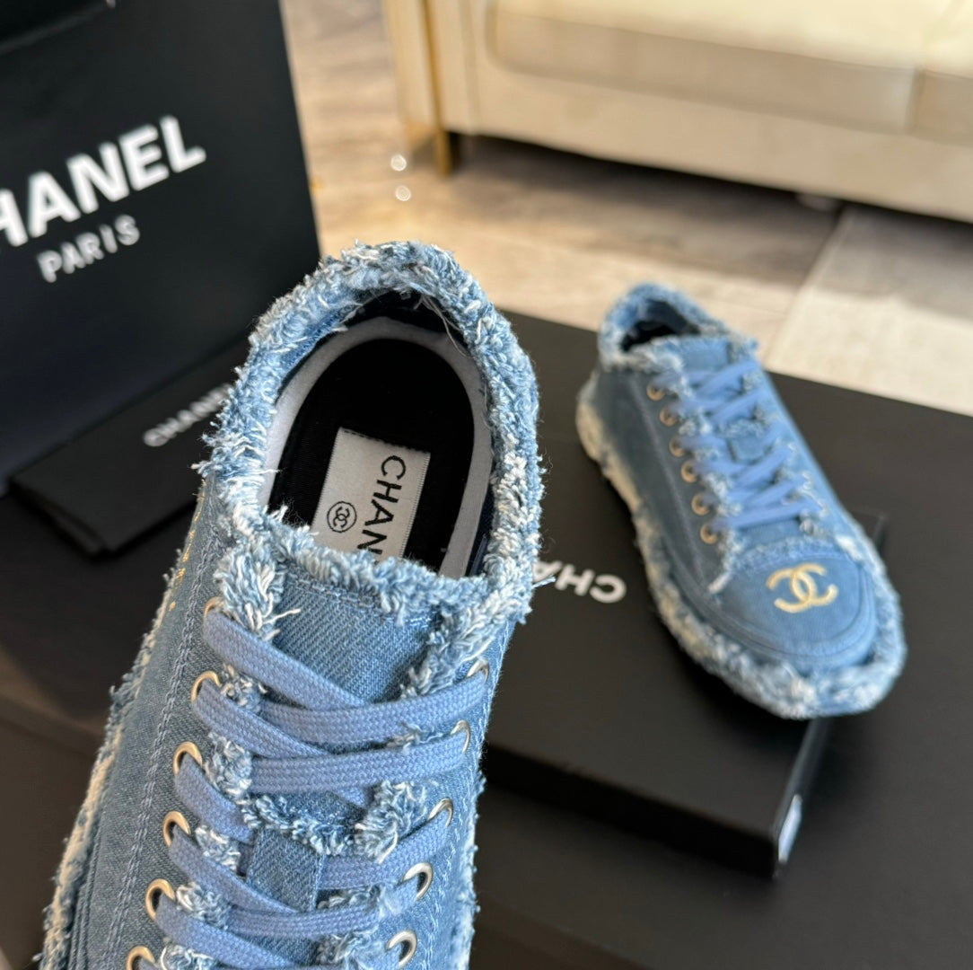 Luxury Fashion Embroidered Tassel Casual Shoes Canvas Shoes 0725020803