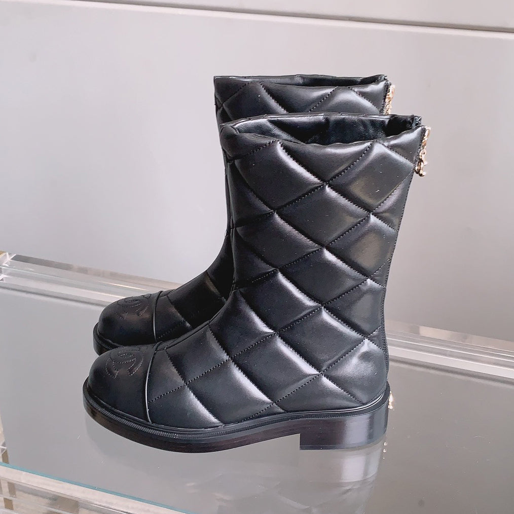 Classic and versatile rhombus short boots 1824061006