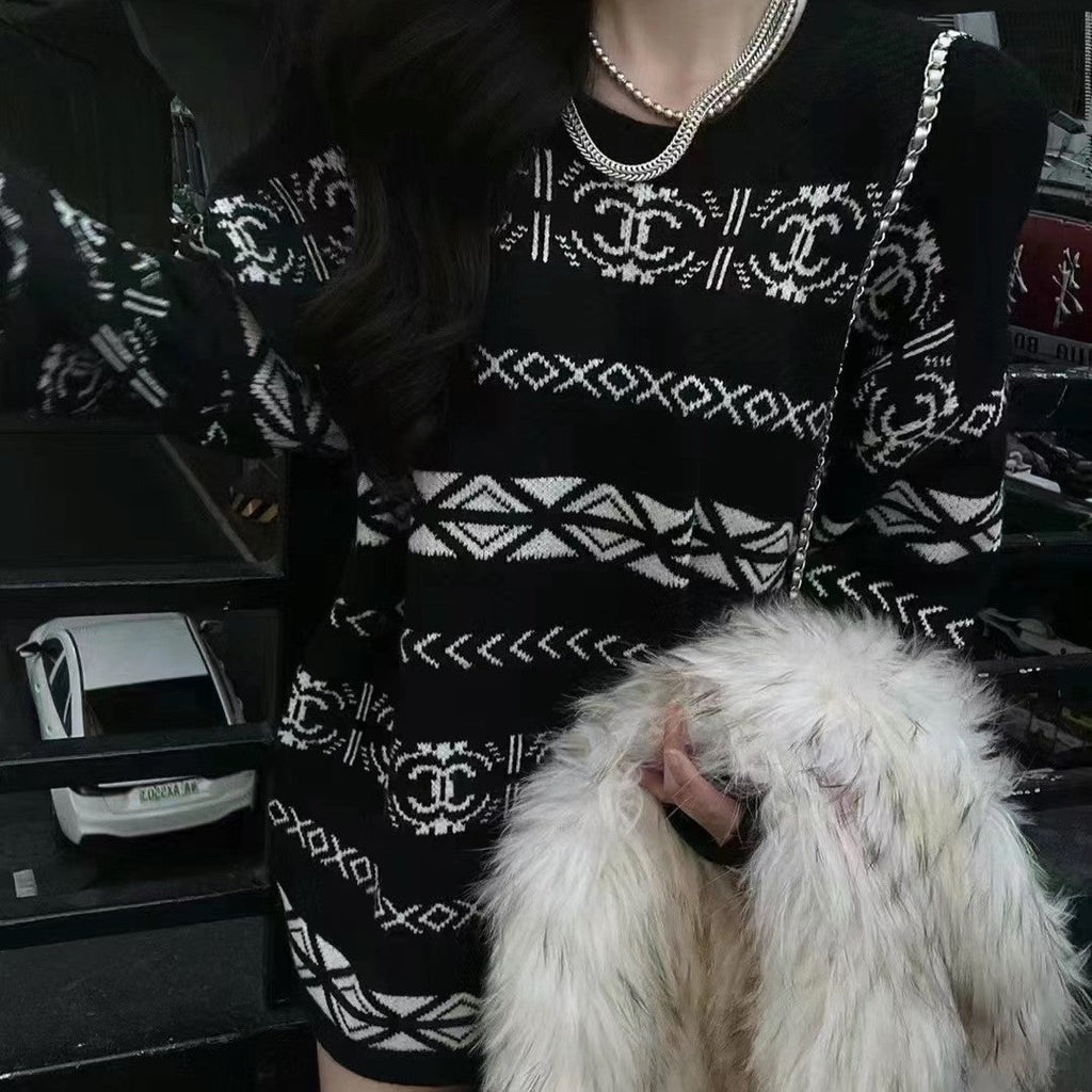 All over jacquard logo thick knitted sweater XC0823101708