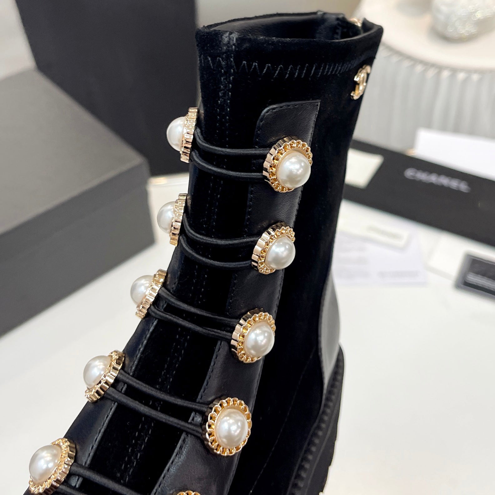 Pearl metal buckle boots XC1823100501