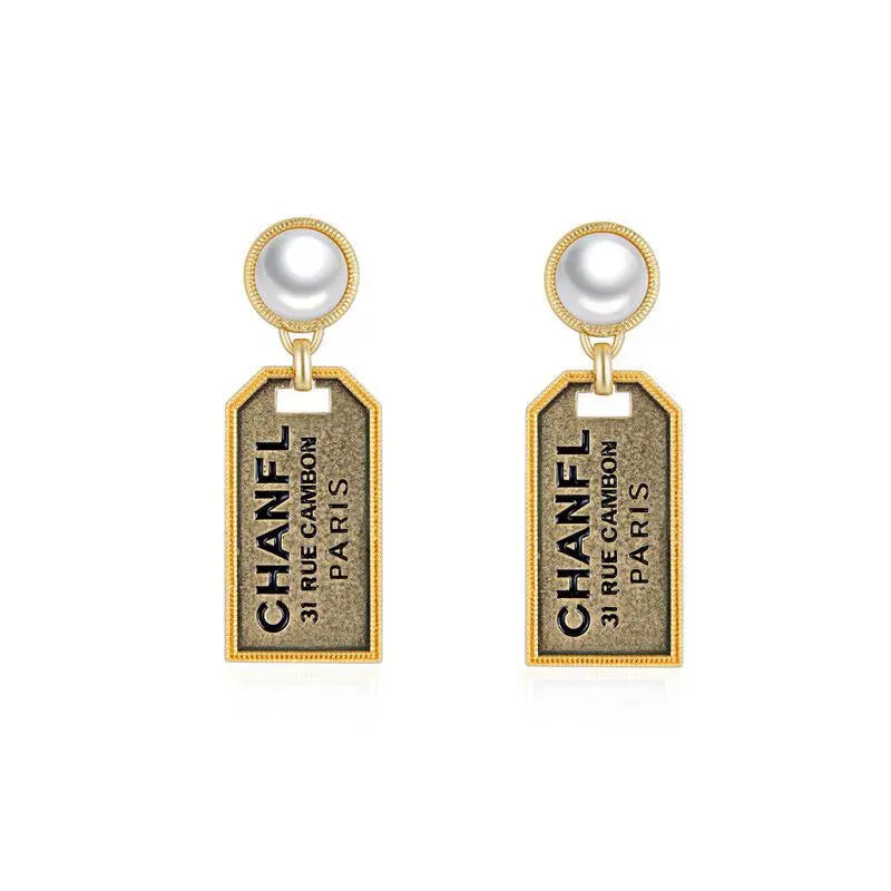 New pearl studded earrings 1025032005