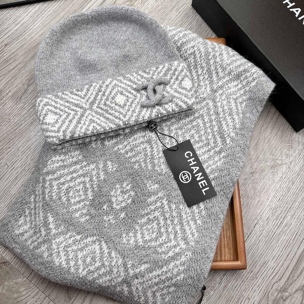 Classic Hat and Scarf Set 1024101112