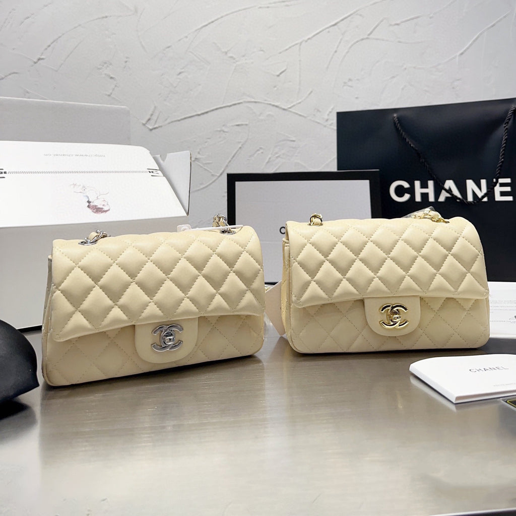 Stylish Classic CF Chain Bag XC1823081701
