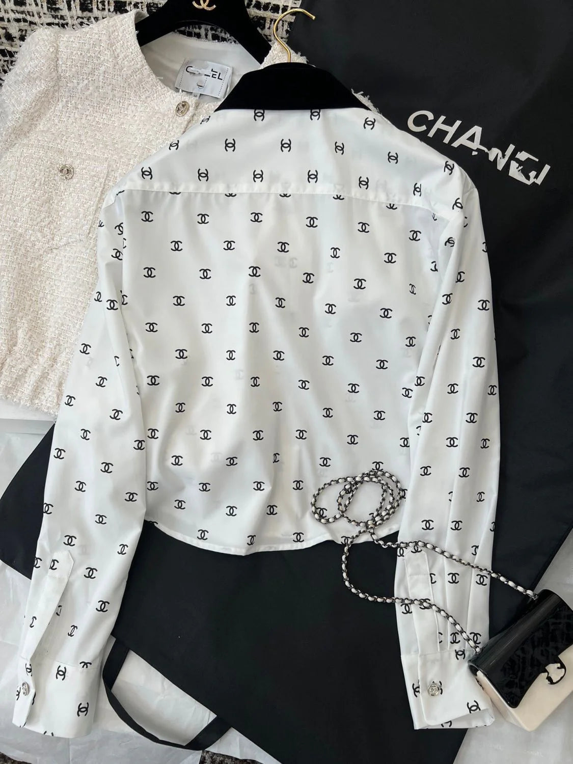 Retro Temperament Lapel New Versatile Polka Dot Long Sleeve Shirt 1024041622