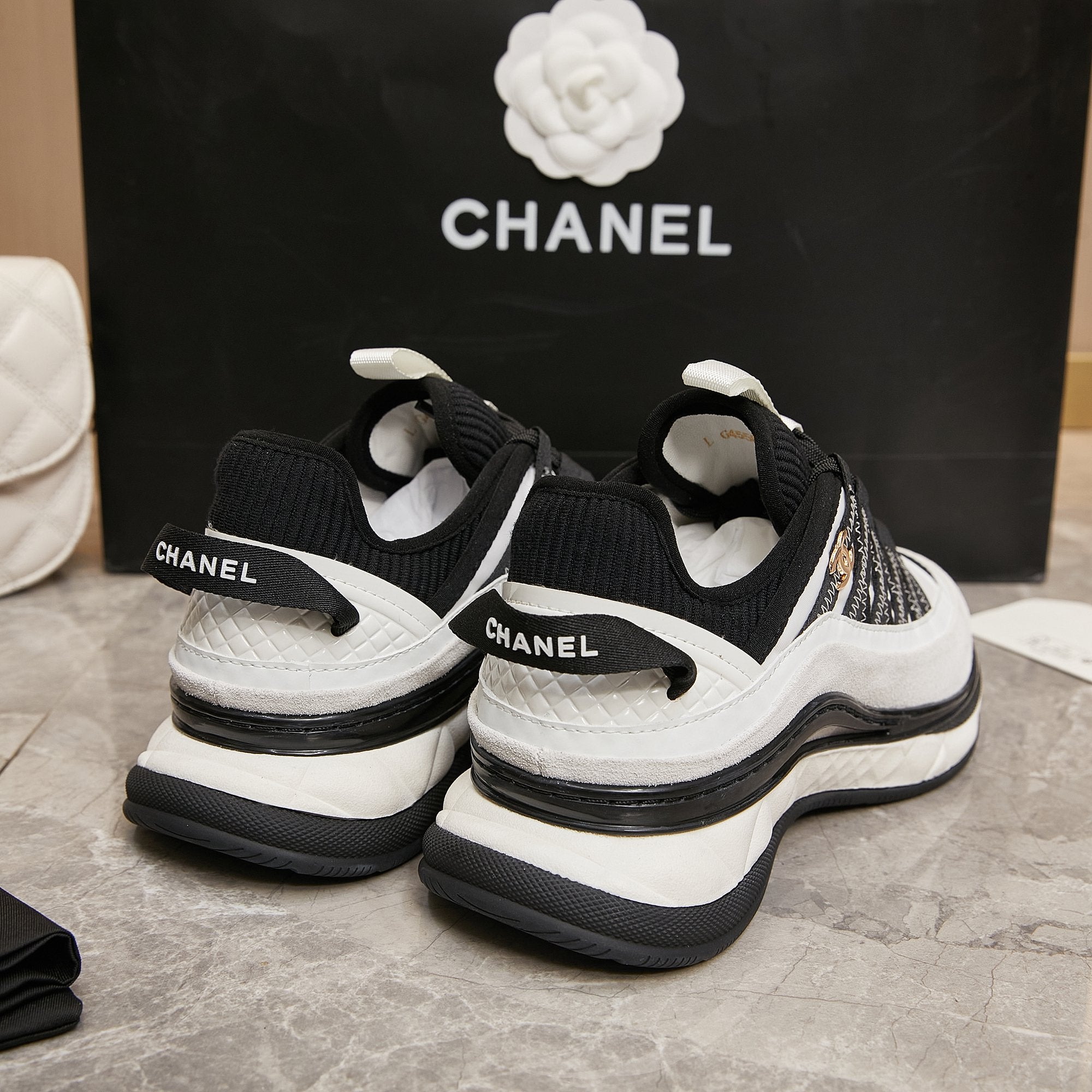 25ss new luxury fashion sports shoes 0725011401