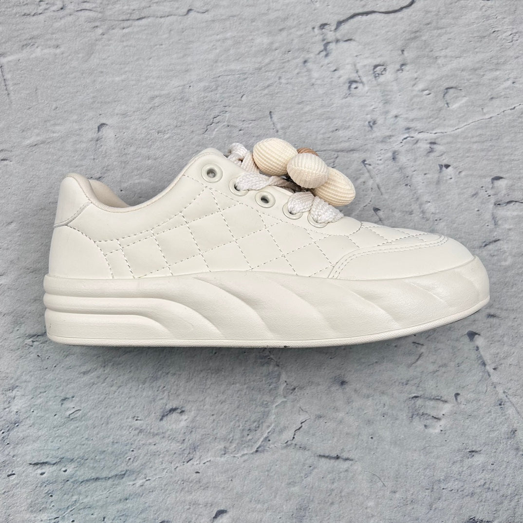Chane1 Fashion Flower Rubber Sole Sneakers 0724031201