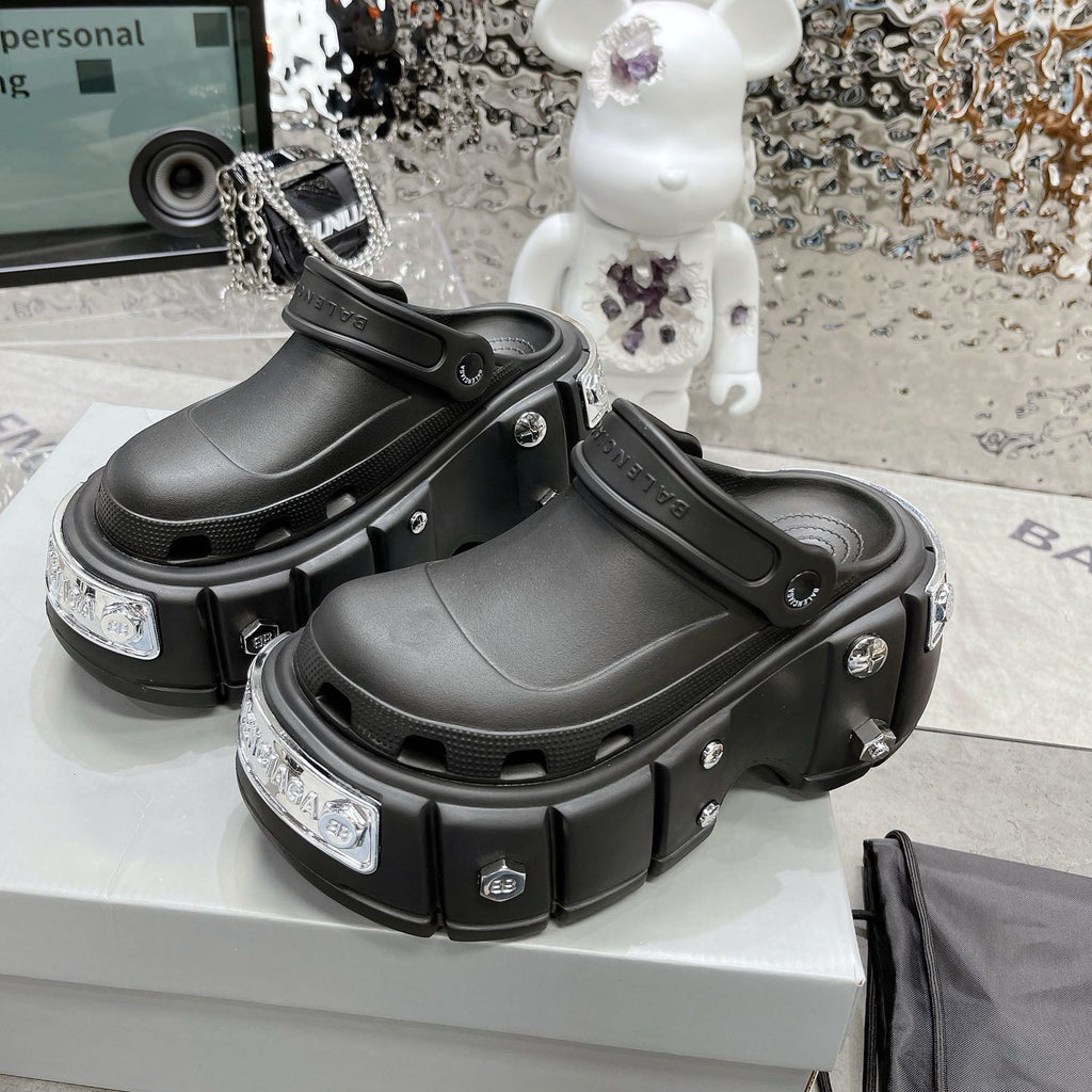 BB collaboration metal decorative thick-soled slippers 0724033101