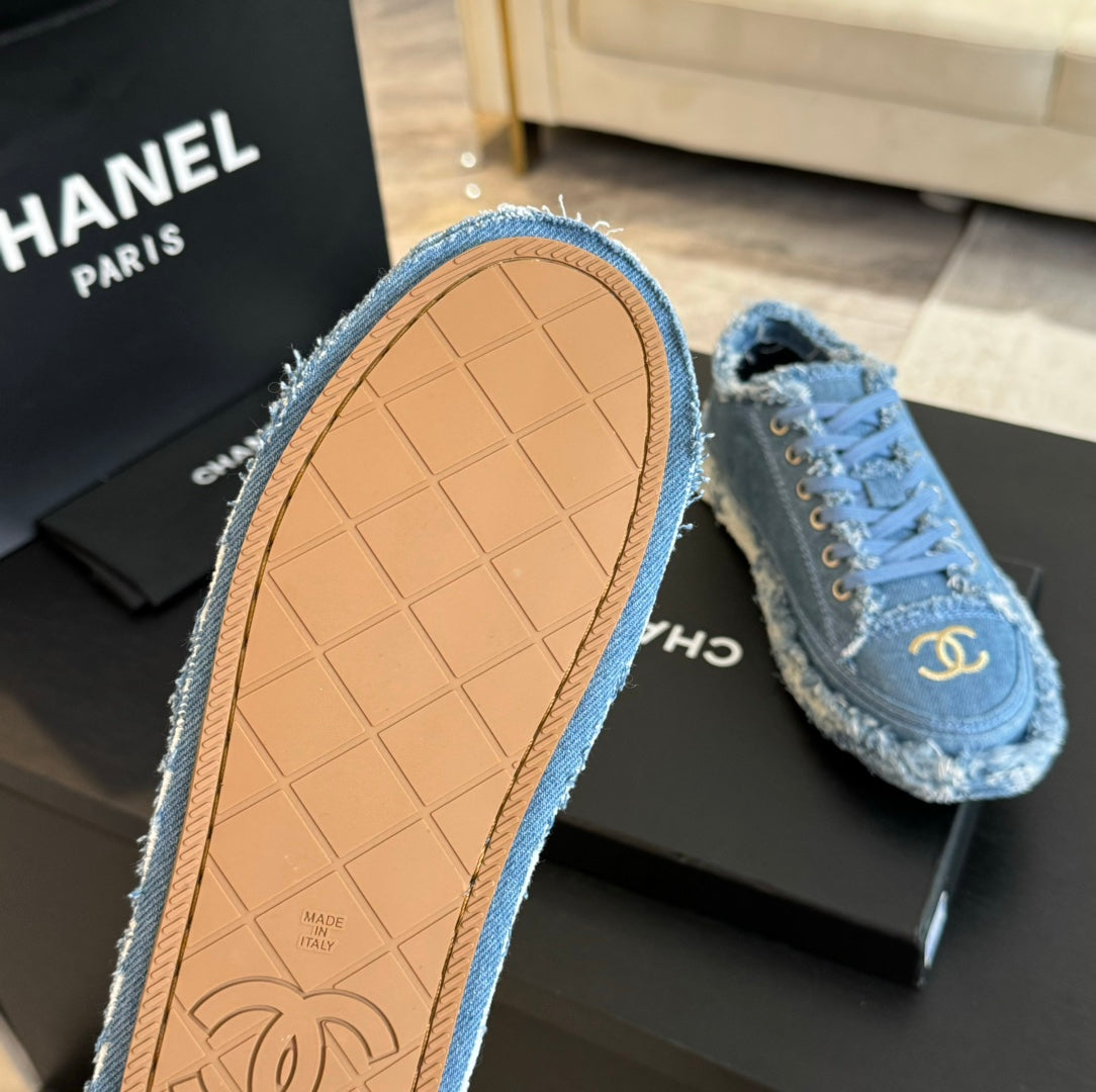 Luxury Fashion Embroidered Tassel Casual Shoes Canvas Shoes 0725020803
