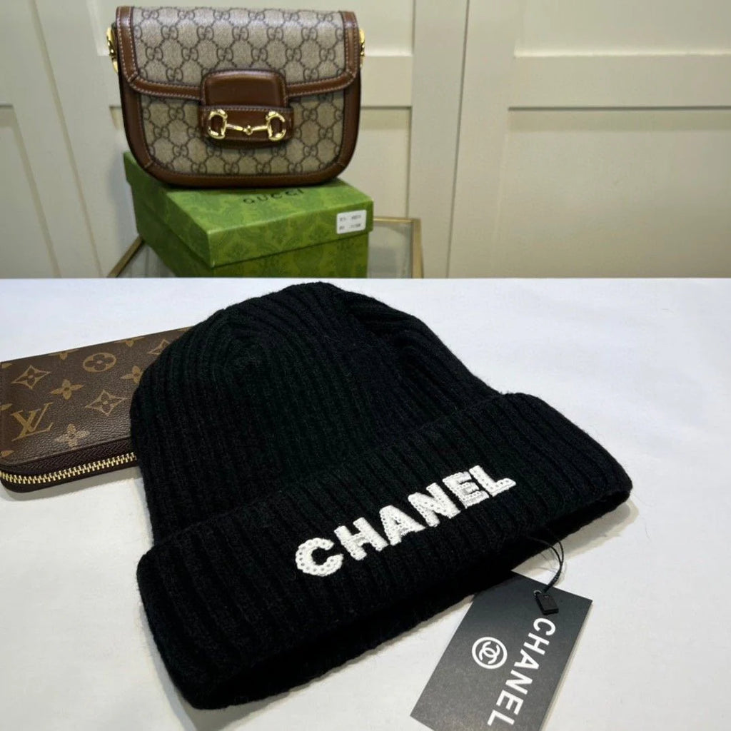 New Fashion Classic Versatile Knitted Hat 1024103106