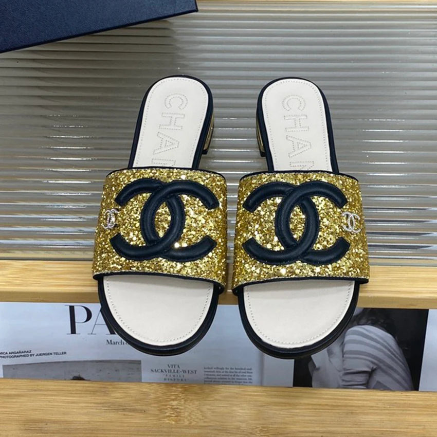 Luxurious new shoes sandals 1024052417