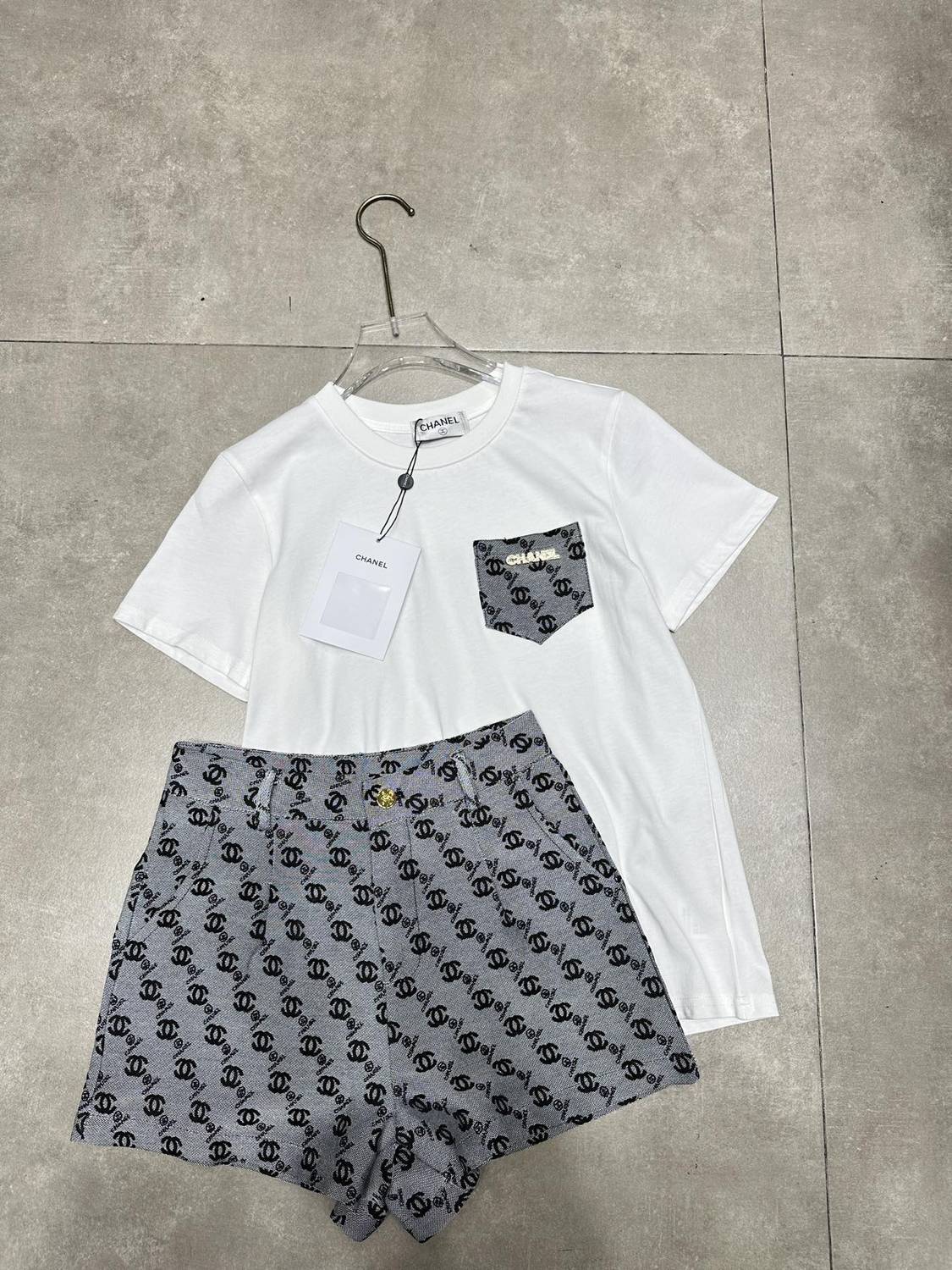 New Style All-match Pocket Embroidered T-shirt Set 1024040305