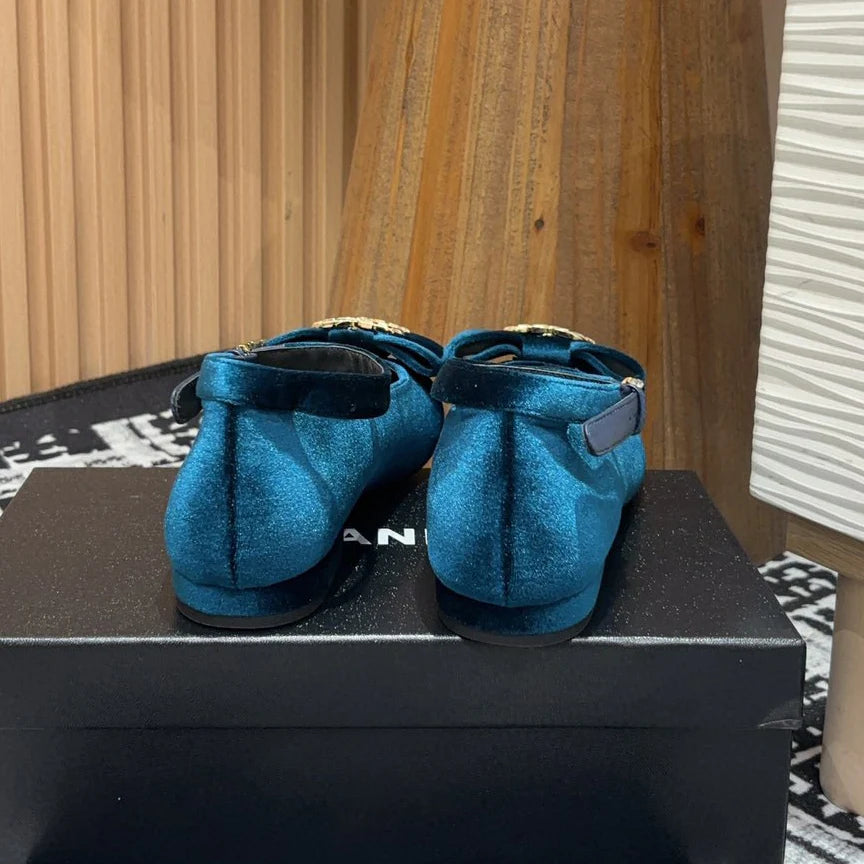 Butterfly Knot Double C Diamond VeLet Single Shoes 1024101510