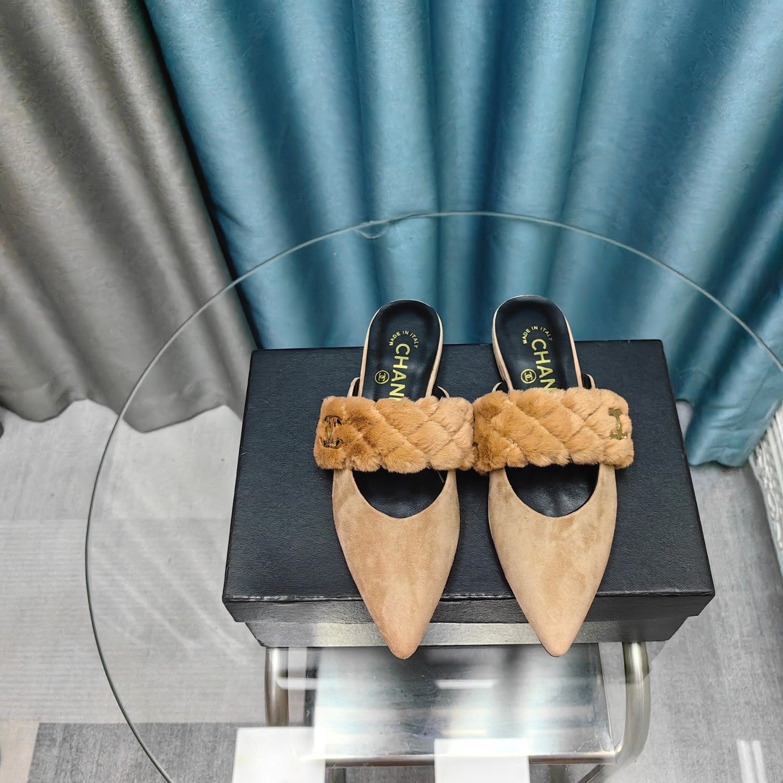 Fashion Pointed Toe Plush Slippers 0725021002