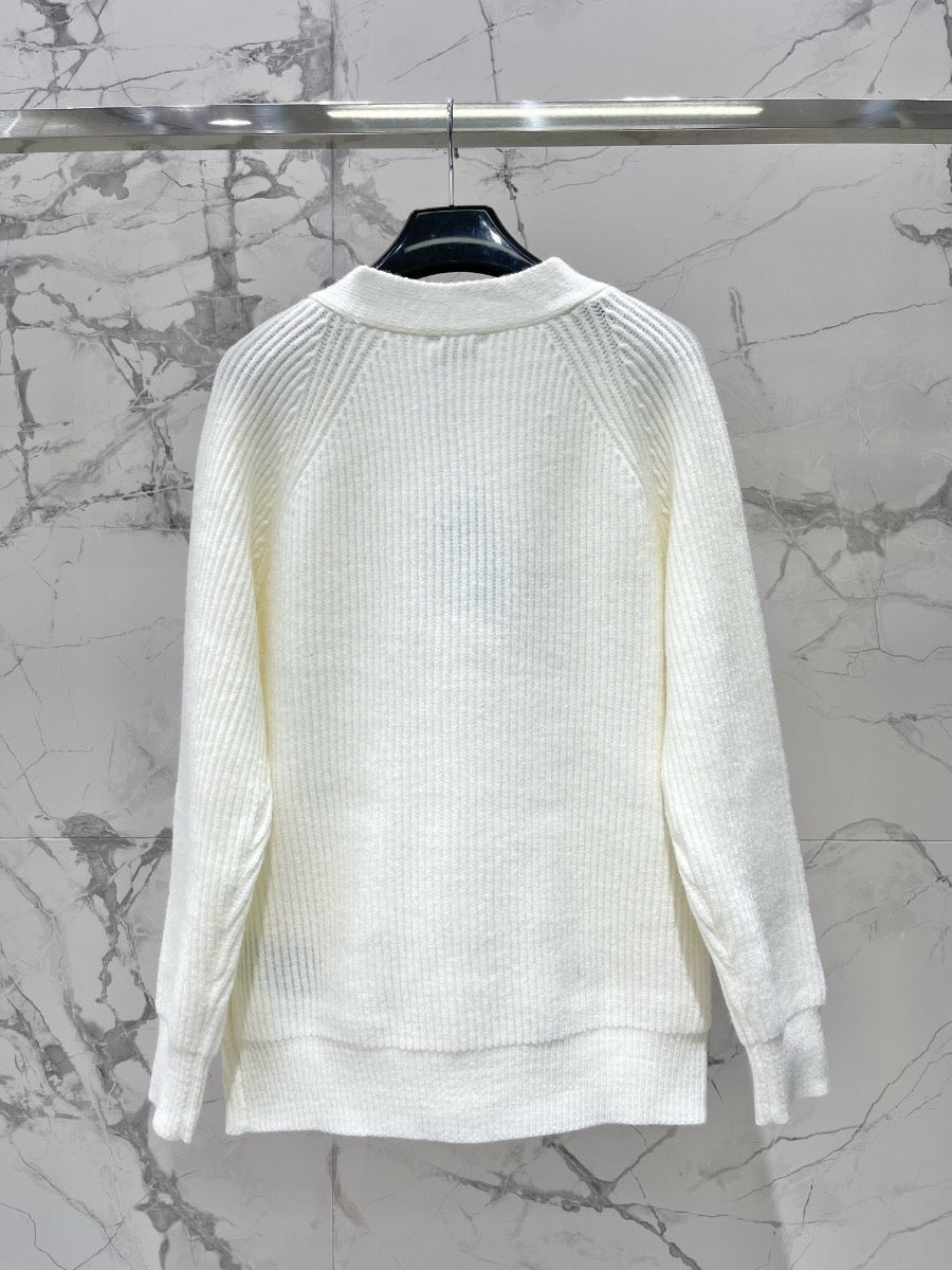 V-Neck Knit Wool Cardigan with SiLer Threads  0725022702