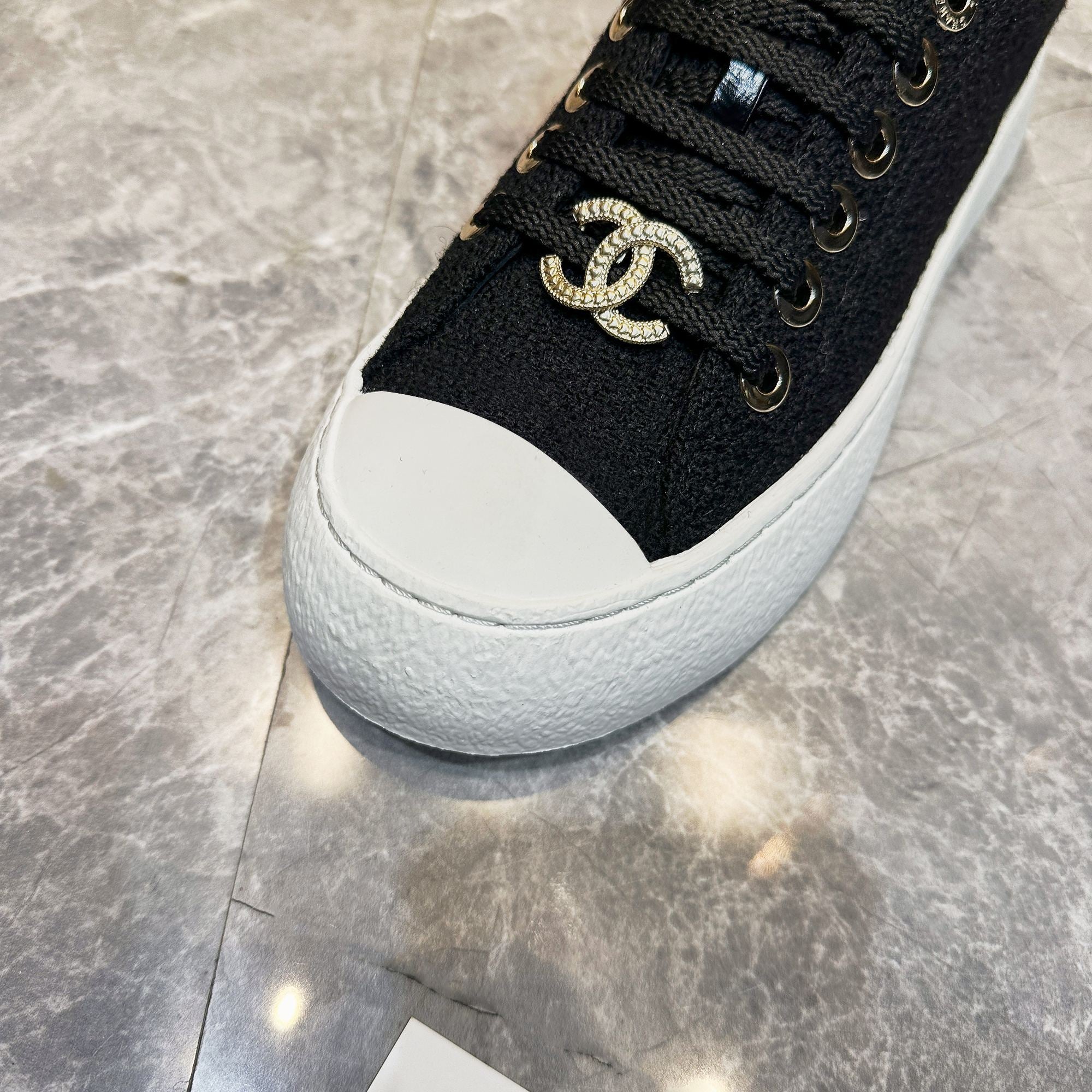 fashion casual low-top sports shoes 0725021004