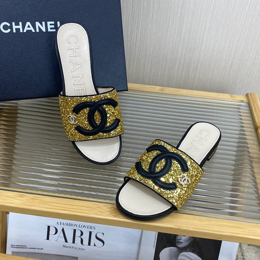 Luxurious new shoes sandals 1024052417