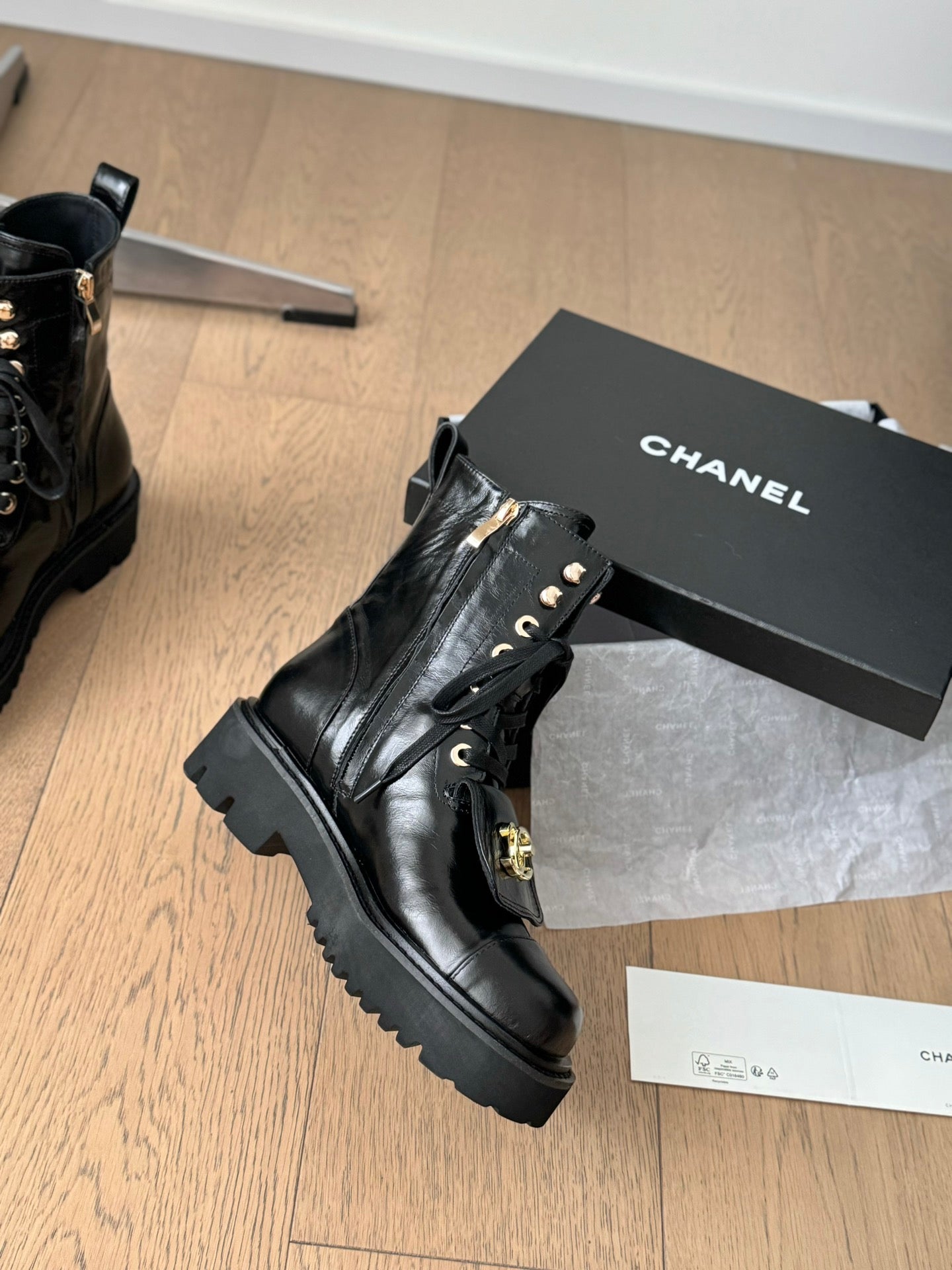 fashion 24B new schoolbag buckle short boots 0724102319