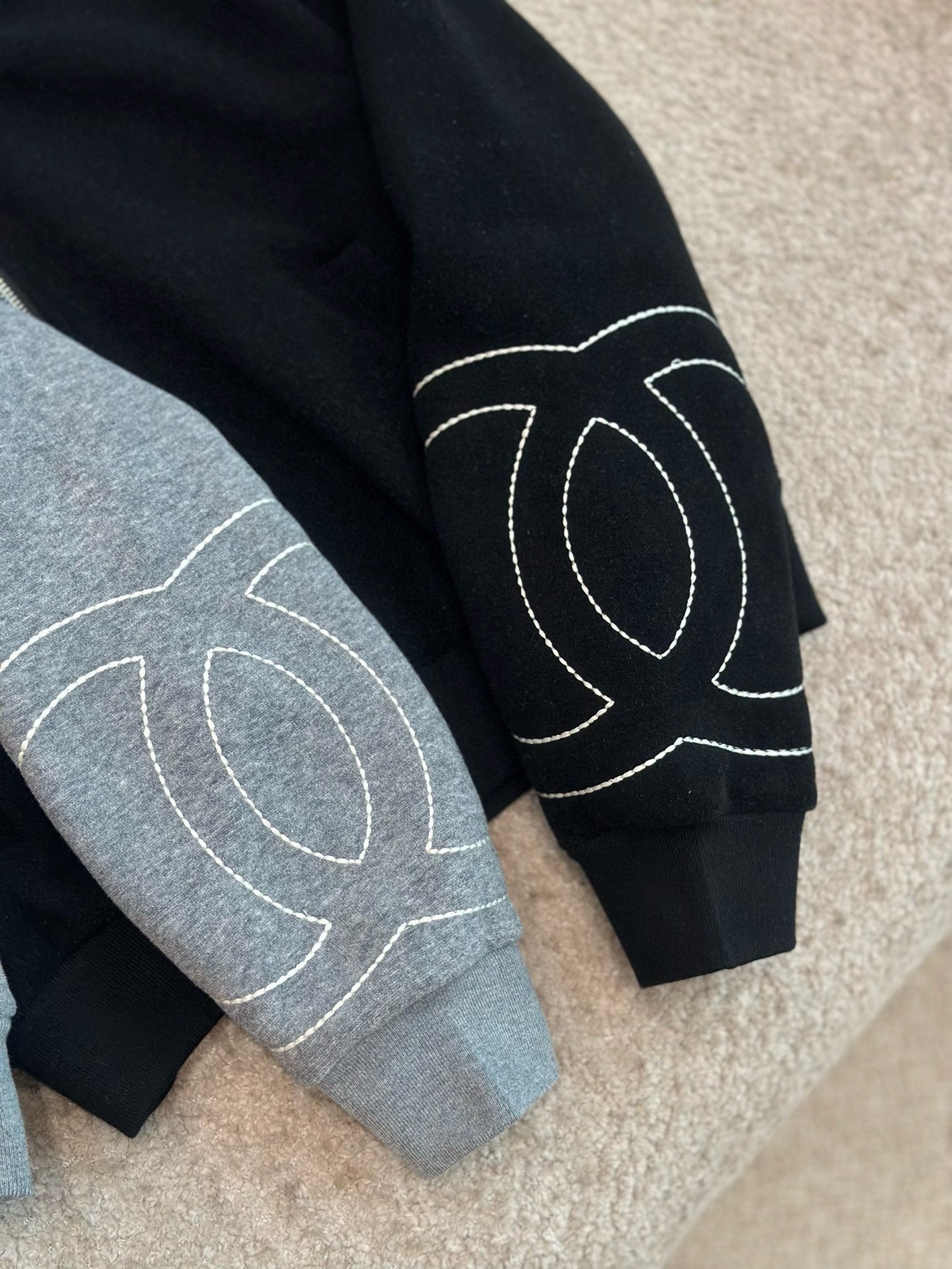 fashionable loose hooded casual suit 0724121111