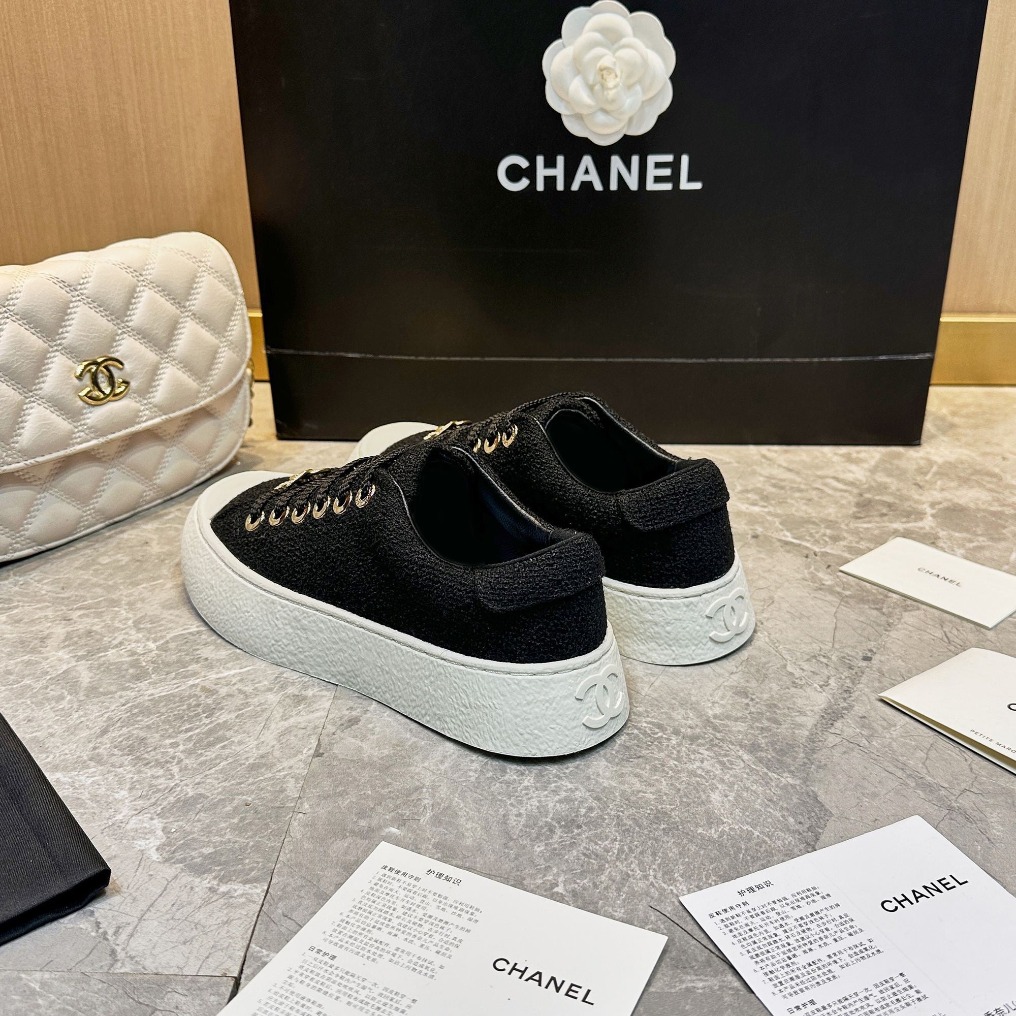 fashion casual low-top sports shoes 0725021004