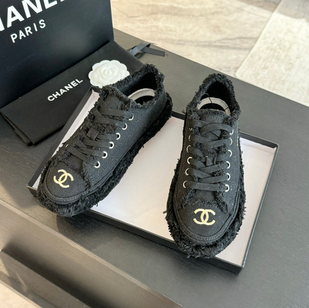 Luxury Fashion Embroidered Tassel Casual Shoes Canvas Shoes 0725020803