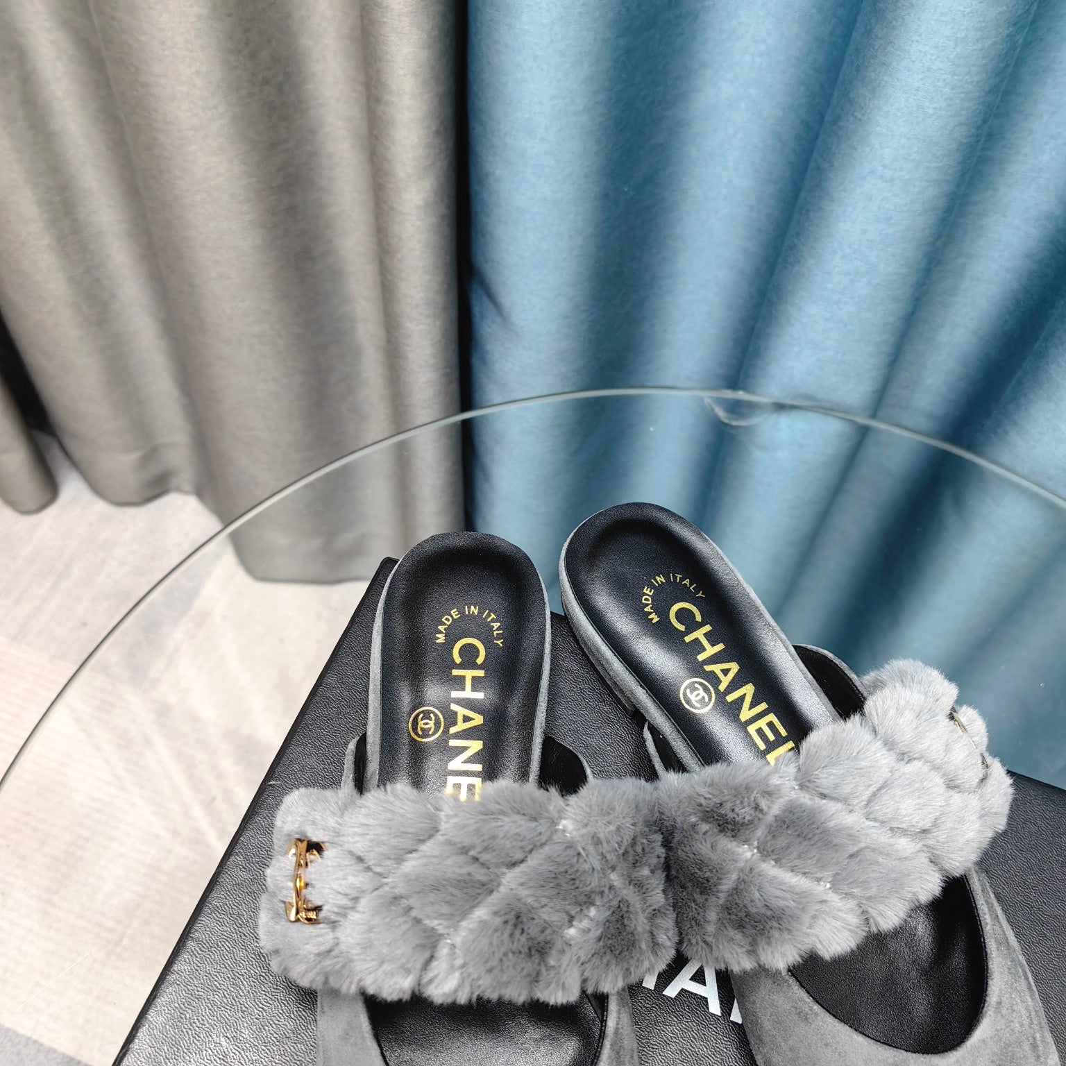 Fashion Pointed Toe Plush Slippers 0725021002