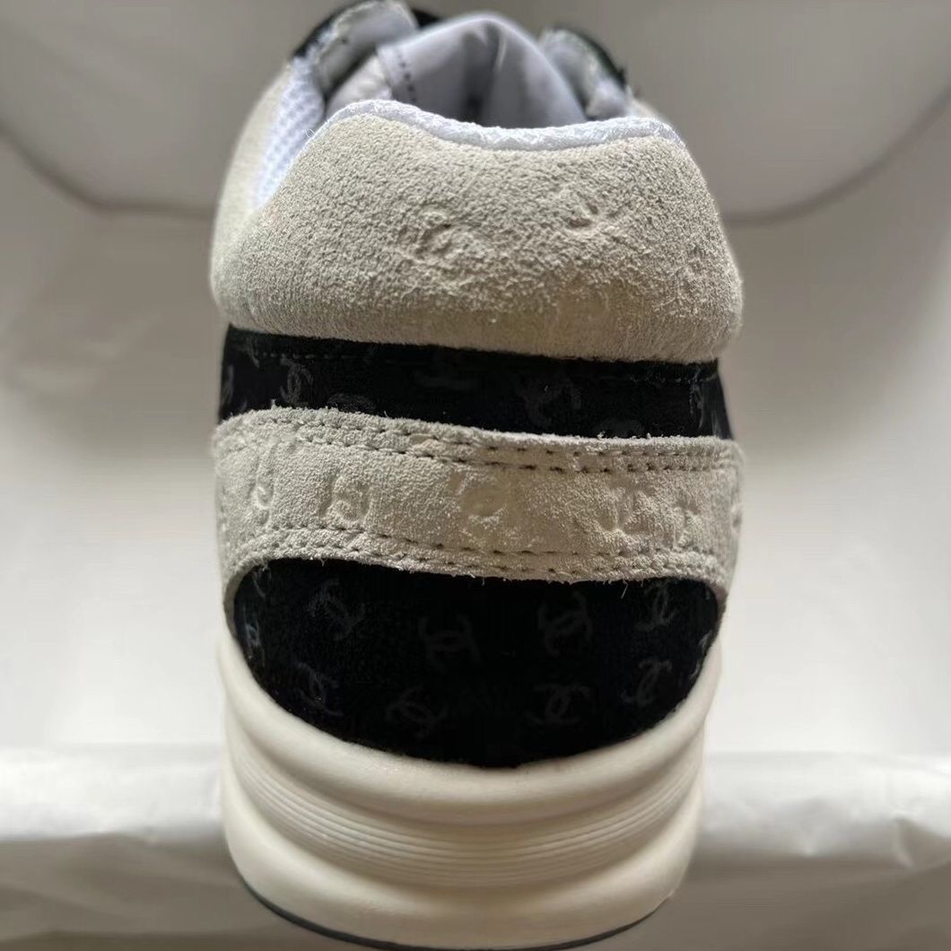 Black And White Panda Embossed Sneakers 0123121301