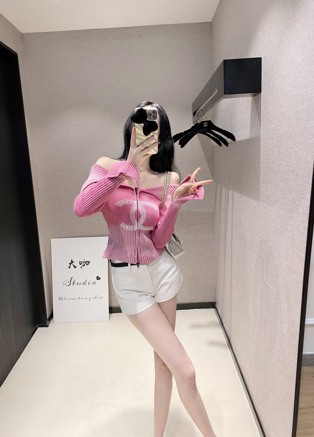 Off-the-shoulder Knit Sweater 0724082811