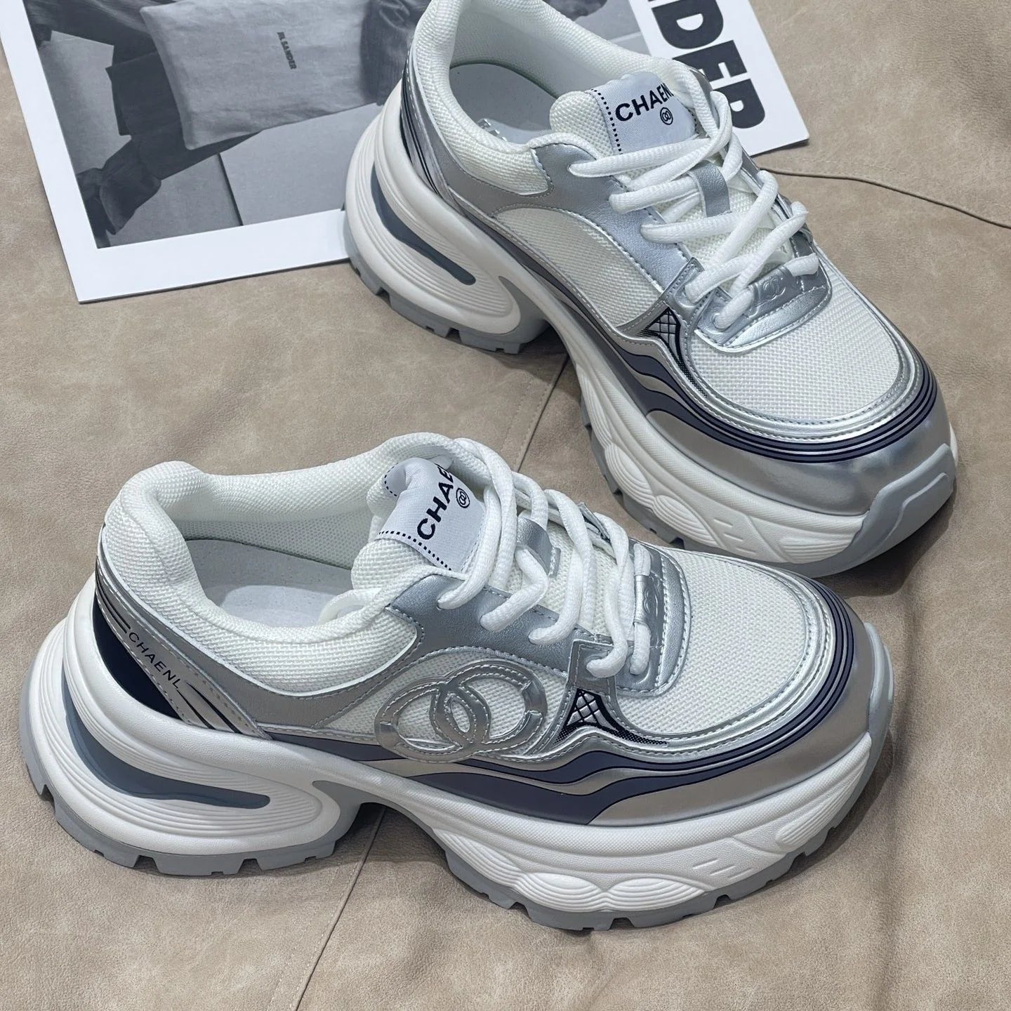 New Thick-soled Sports Shoes Casual Breathable Height-increasing Shoes 1024031407