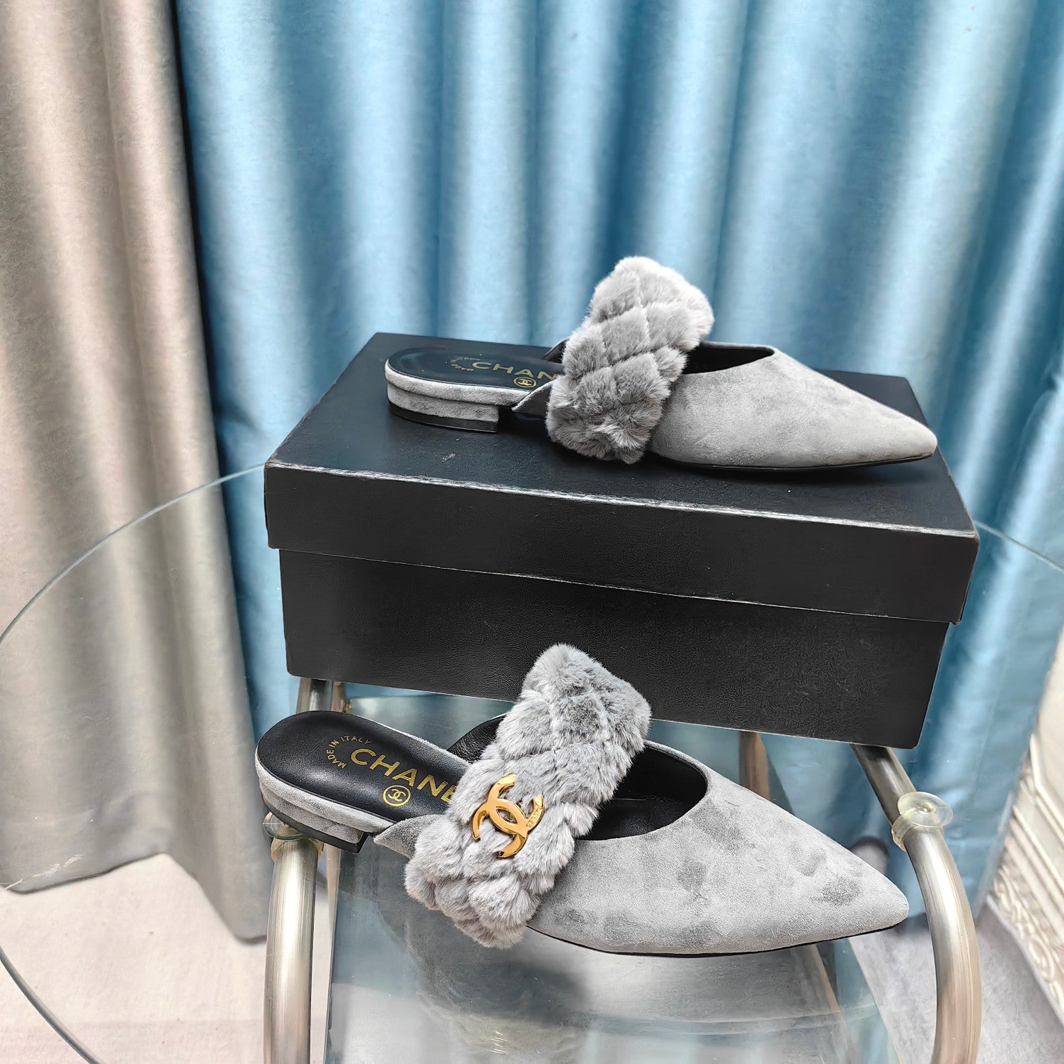 Fashion Pointed Toe Plush Slippers 0725021002