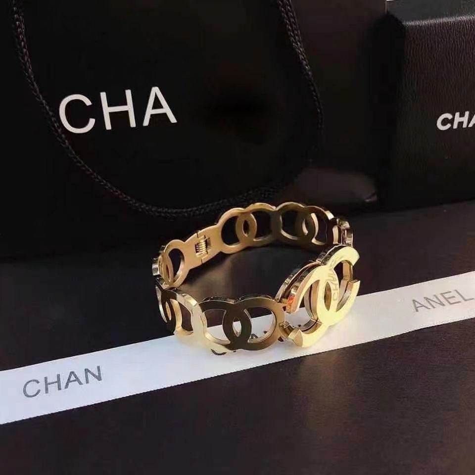 Fashion trend high-end bracelet PD10063010