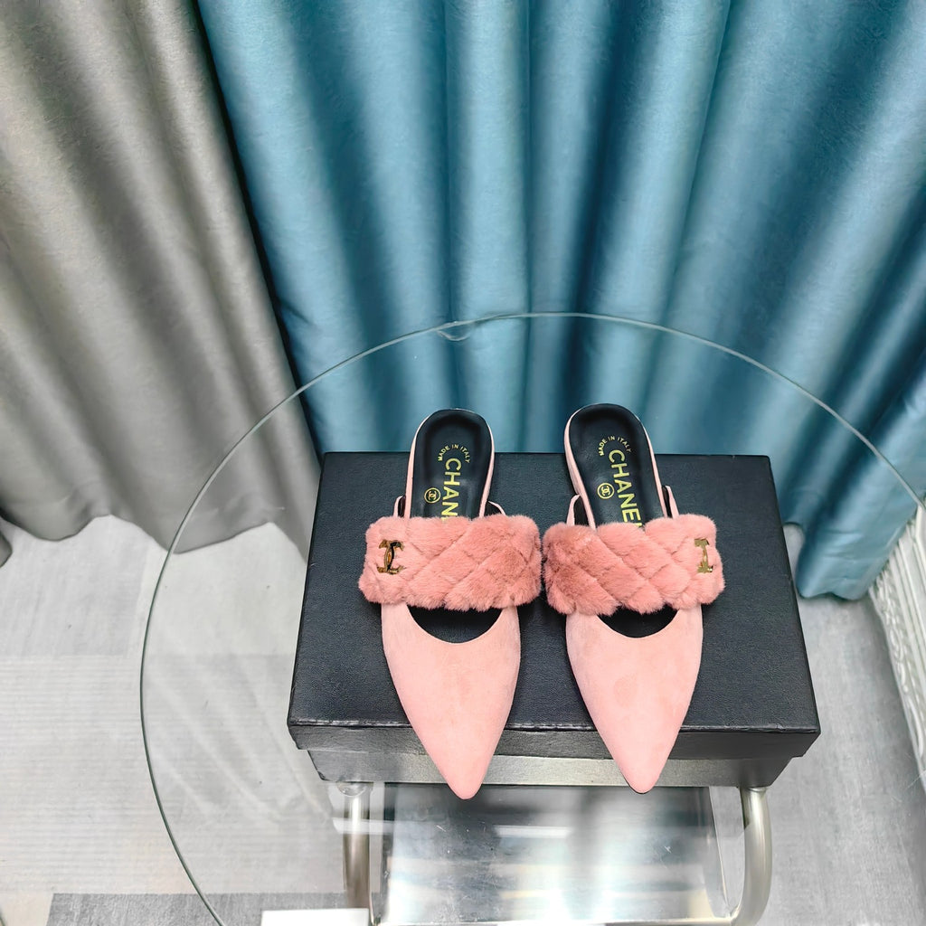 Fashion Pointed Toe Plush Slippers 0725021002