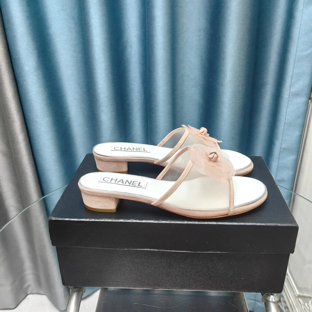 Luxury classic versatile sandals and slippers 1024062507