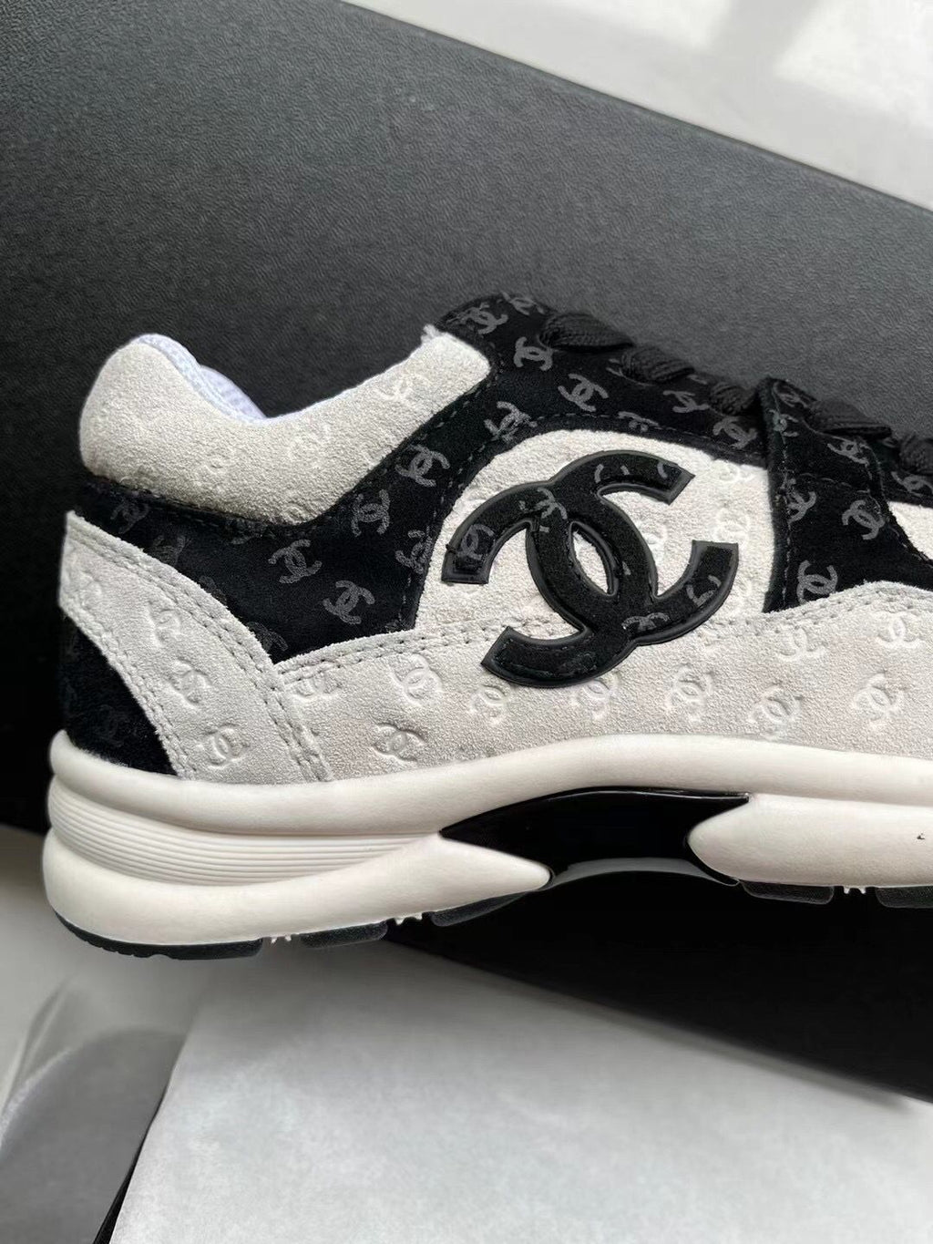 Black And White Panda Embossed Sneakers 0123121301