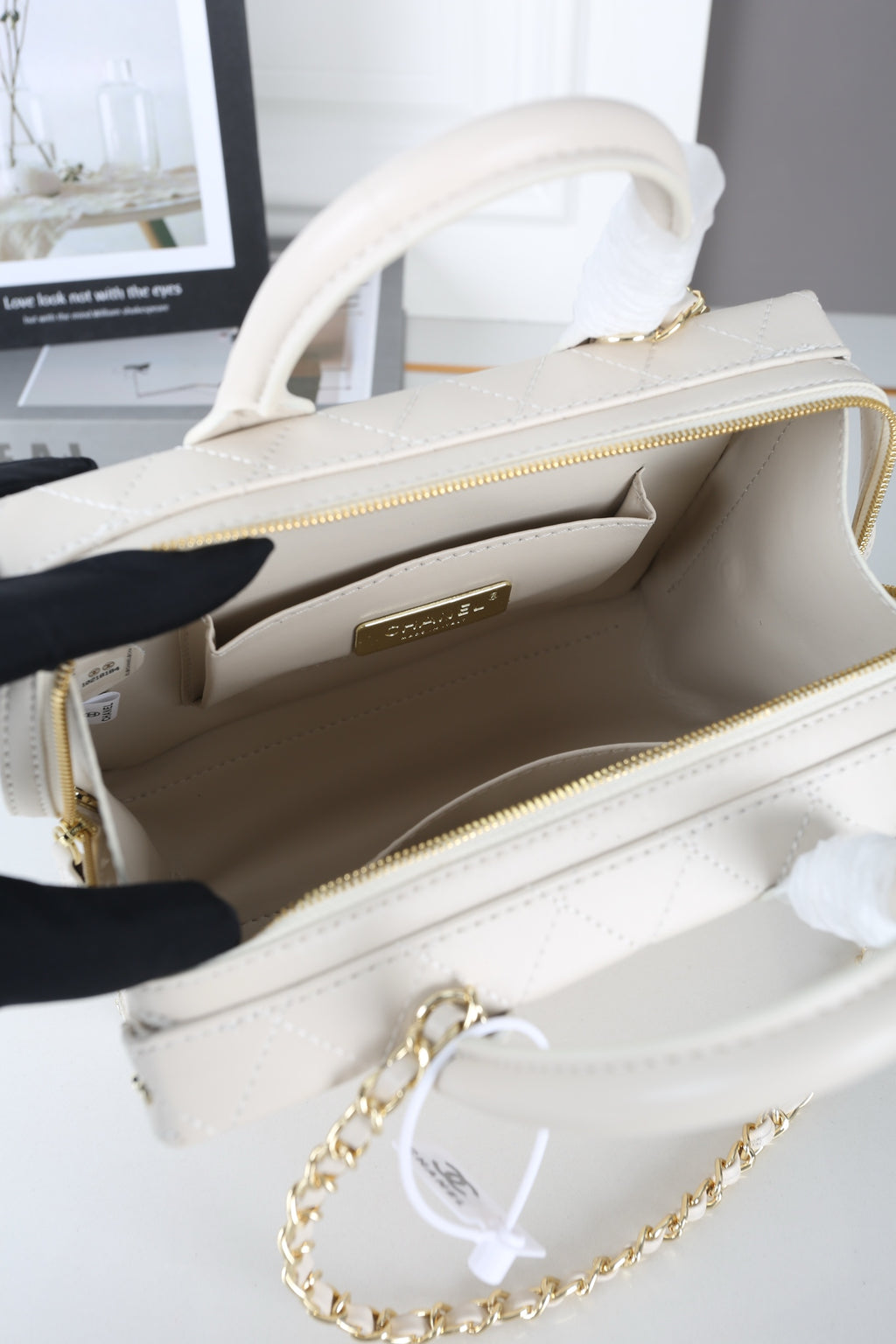 Retro Chain Bag Diamond Pattern Handle Cosmetic Bag Cosmetic Case 0725021301