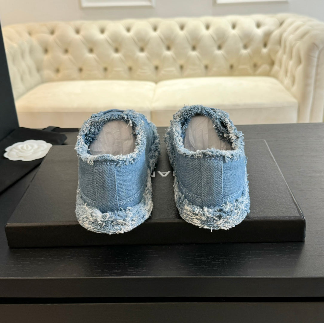 Luxury Fashion Embroidered Tassel Casual Shoes Canvas Shoes 0725020803