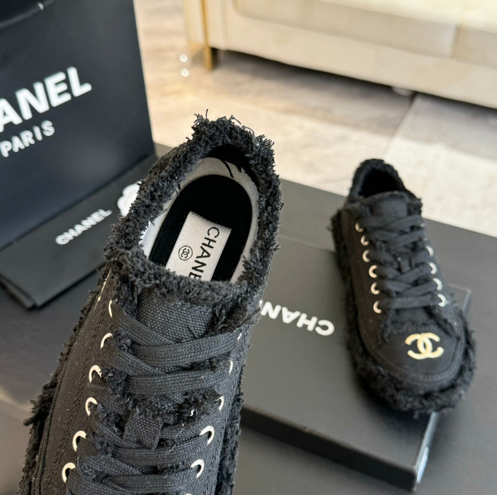 Luxury Fashion Embroidered Tassel Casual Shoes Canvas Shoes 0725020803