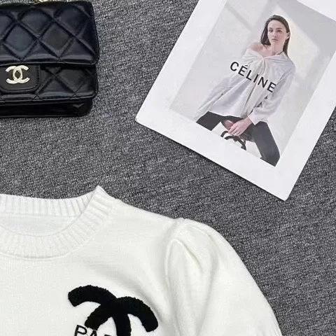 New casual and fashionable knitwear short sleeved T-shirt 1024022611