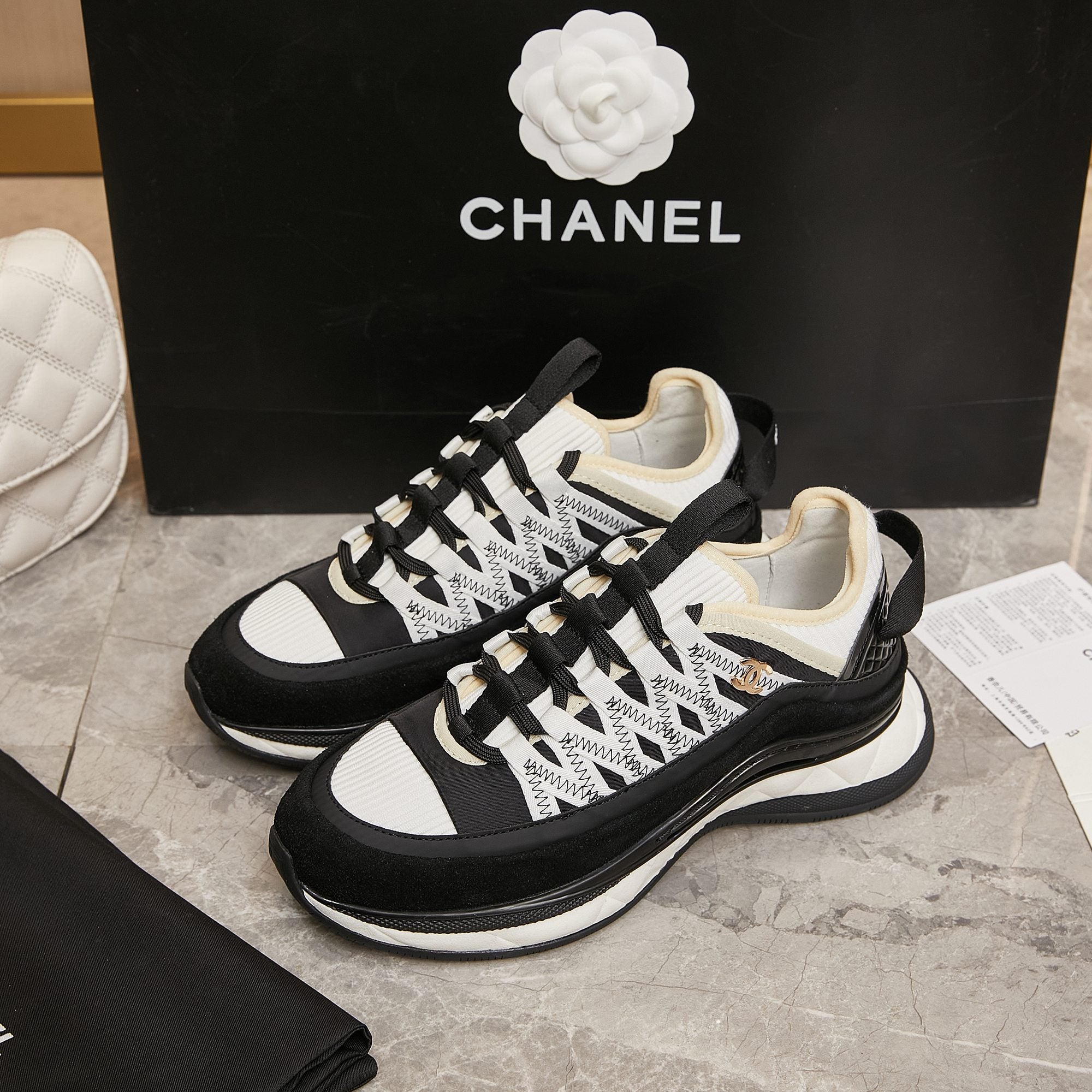 25ss new luxury fashion sports shoes 0725011401